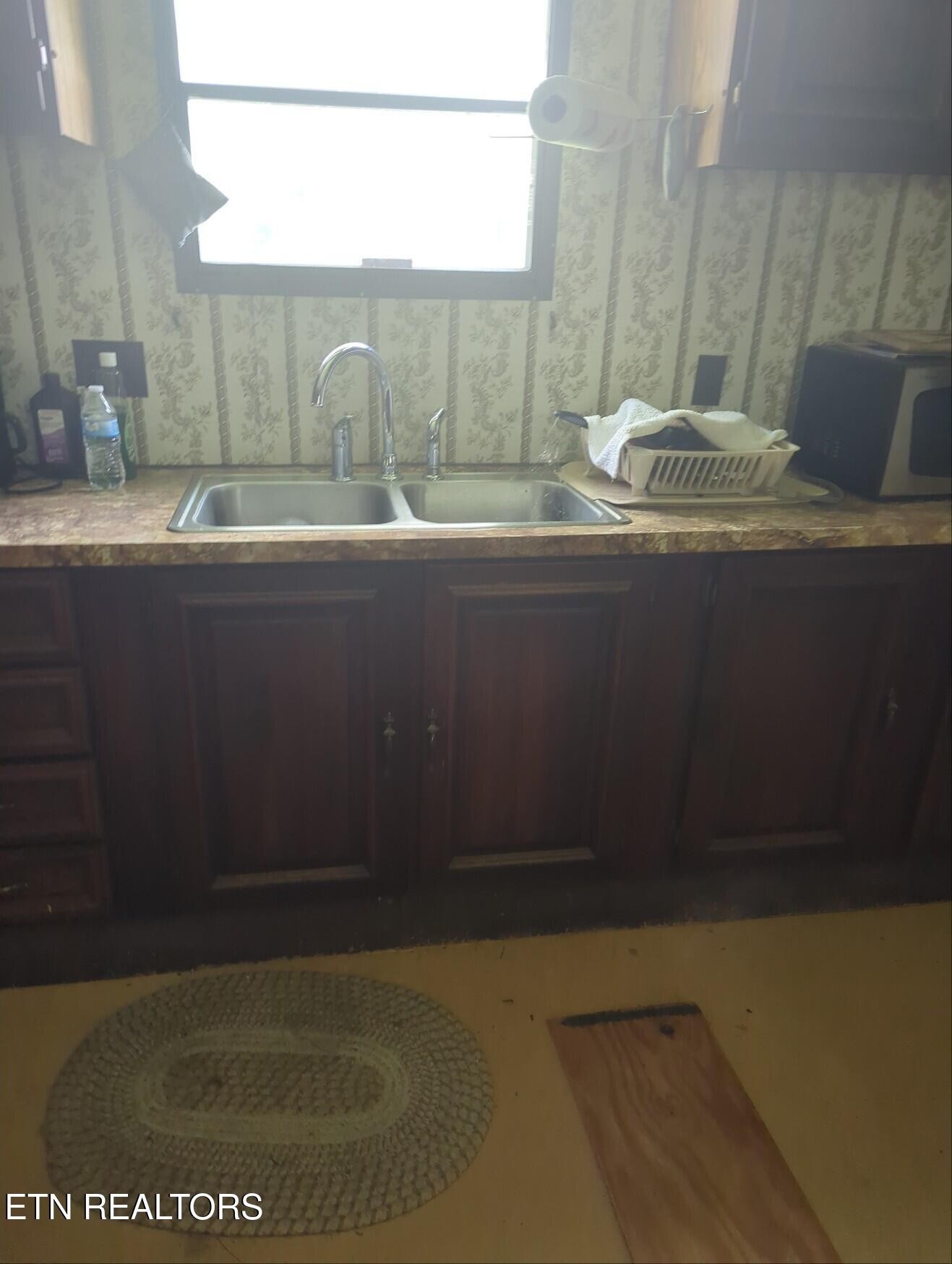 400 David Crockett Rd Property Photo 9