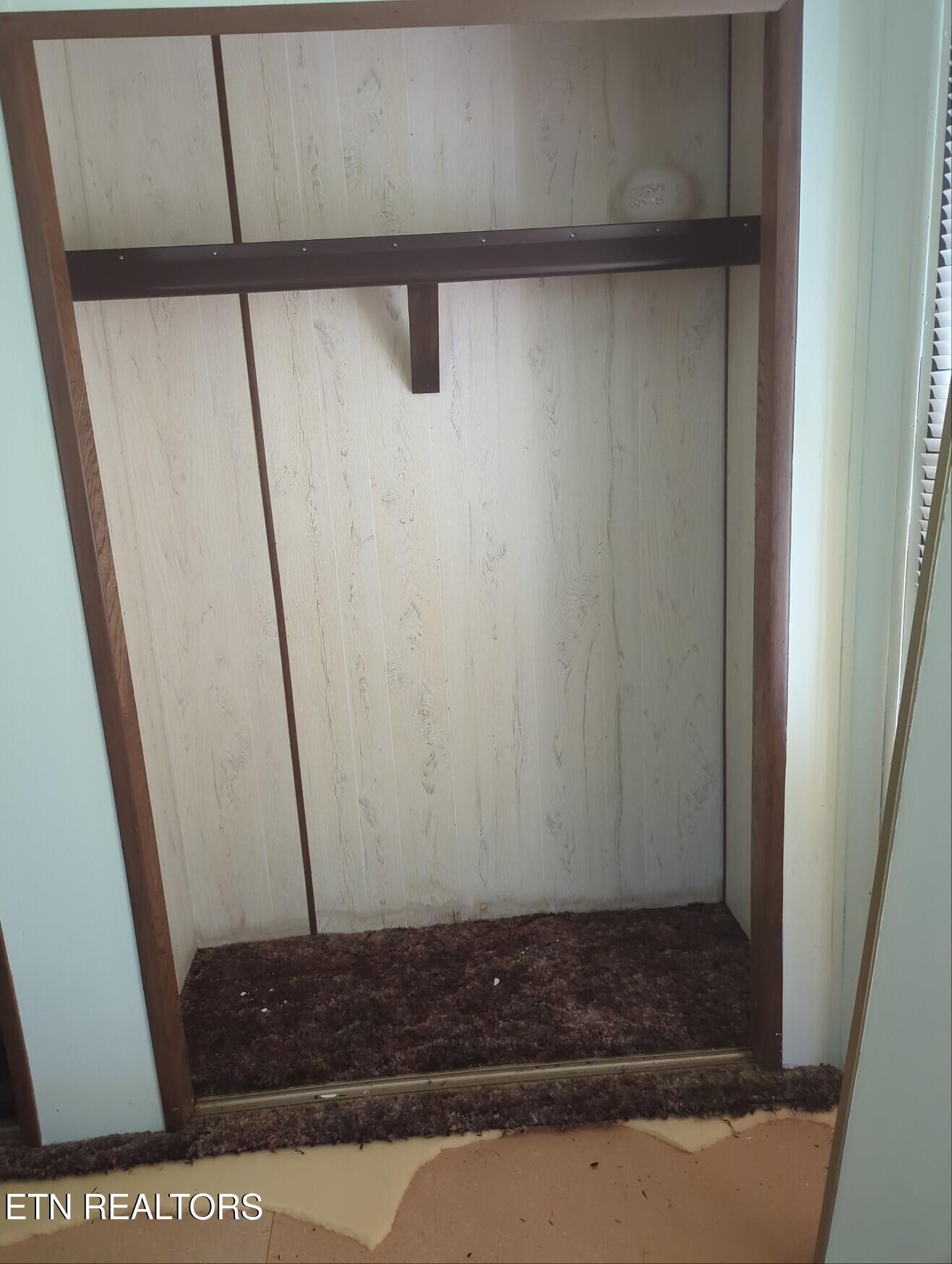 400 David Crockett Rd Property Photo 14