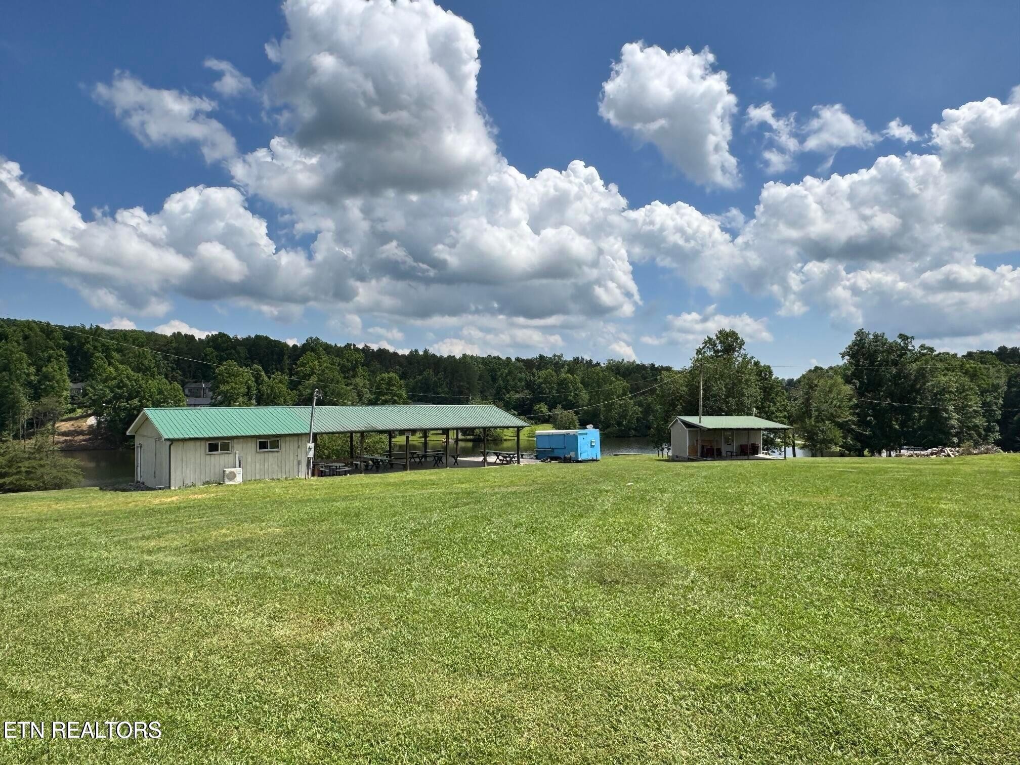 400 David Crockett Rd Property Photo 25