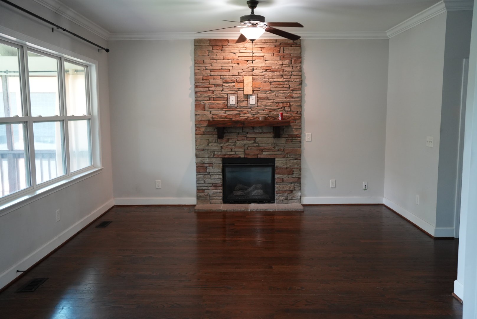 612 Nevins Pl Property Photo 11