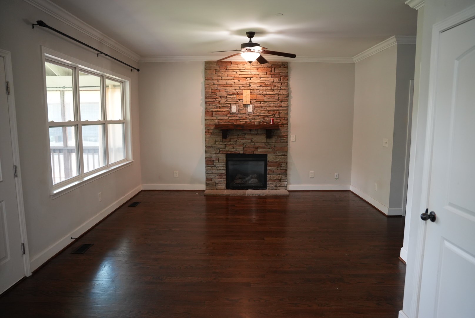 612 Nevins Pl Property Photo 12