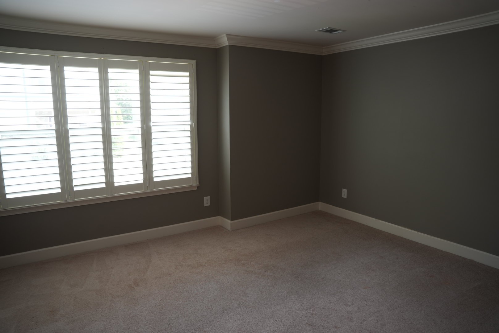 612 Nevins Pl Property Photo 23