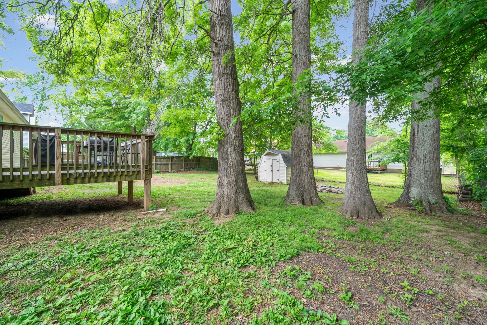 566 Lorie Ln Property Photo 10