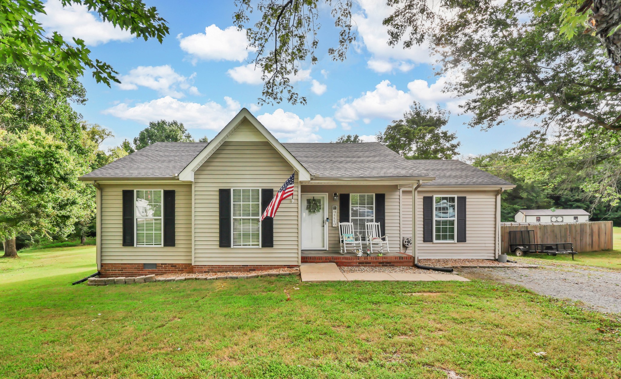 2830 Hinson Rd Property Photo 1