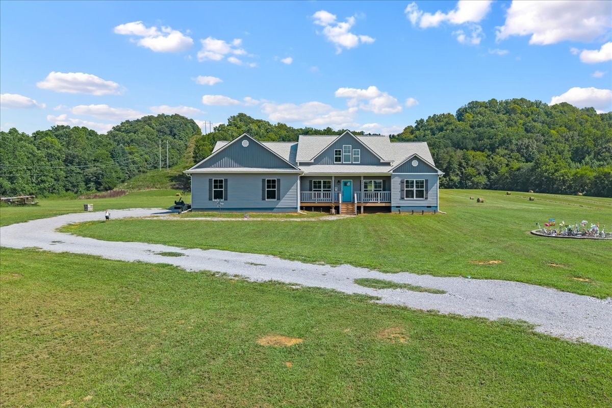 288 Highway 307, E Property Photo 2
