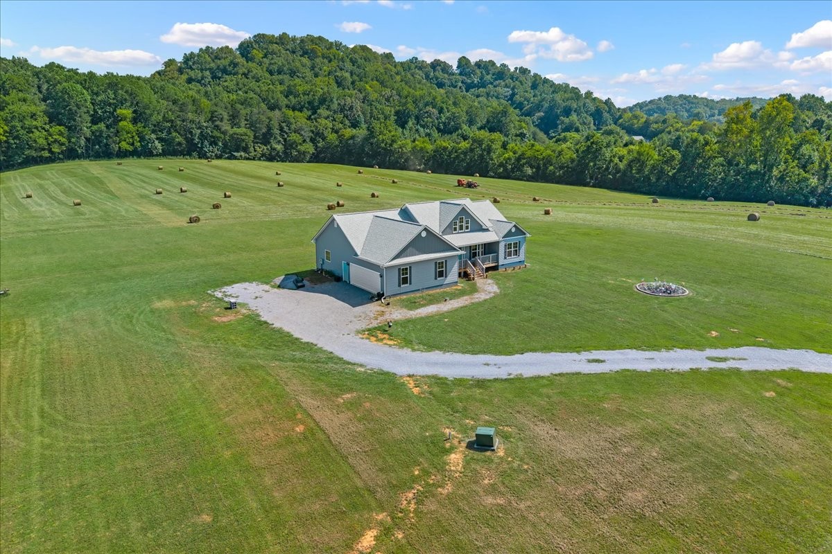 288 Highway 307, E Property Photo 5