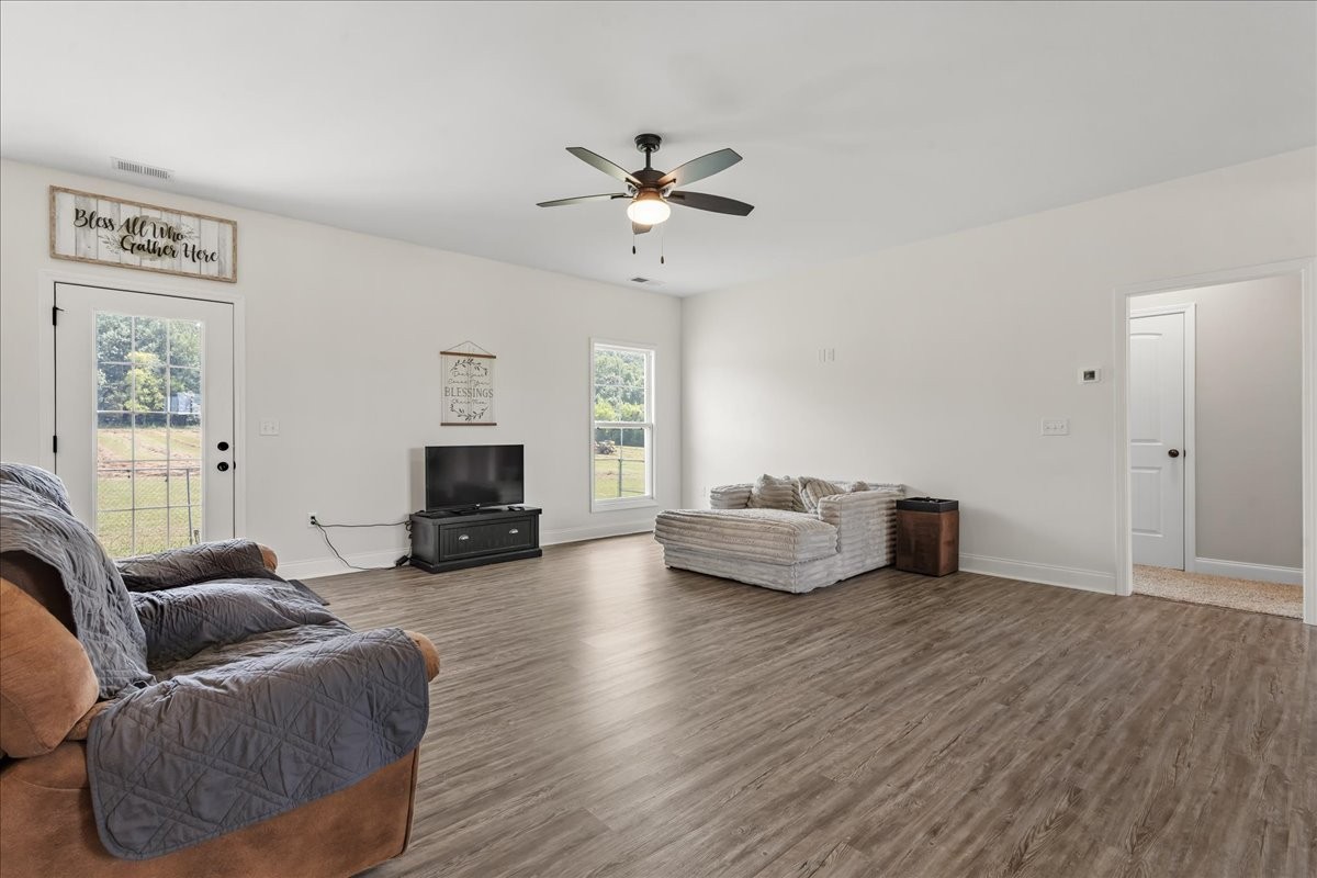 288 Highway 307, E Property Photo 16