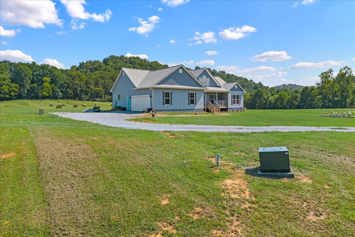 288 Highway 307, E Property Photo 37