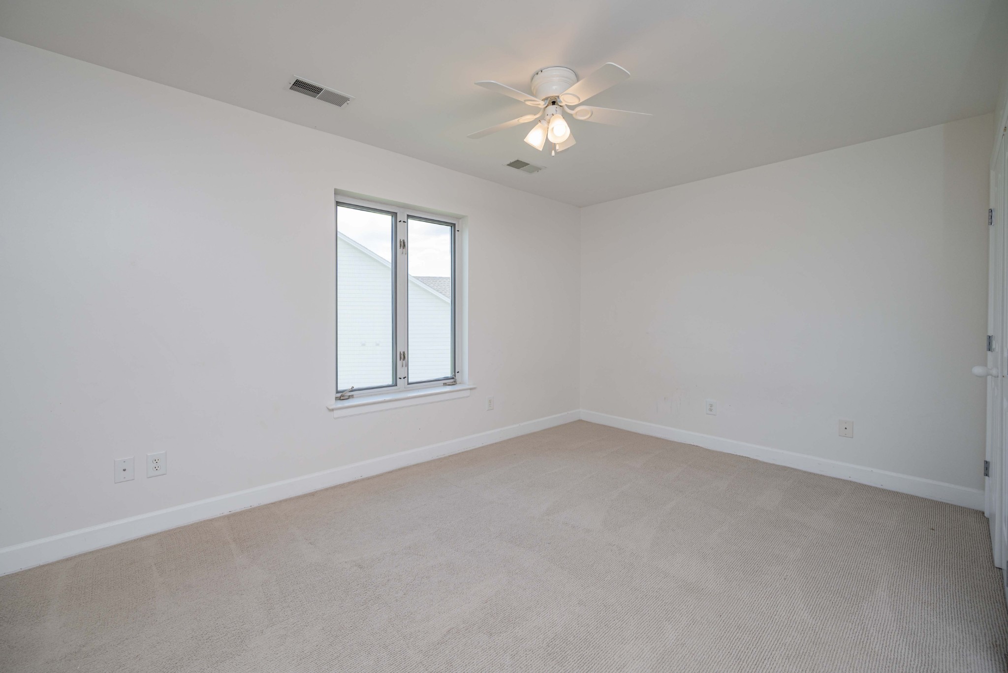420 Multrees Pl Property Photo 31