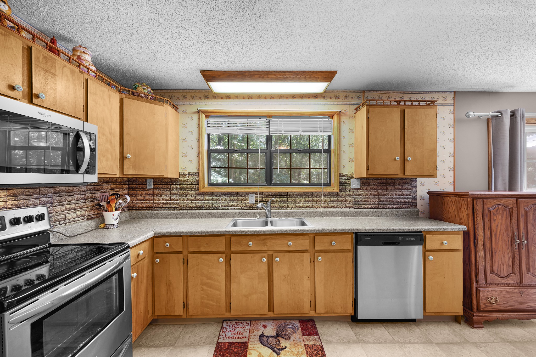 875 New Friendship Rd Property Photo 3