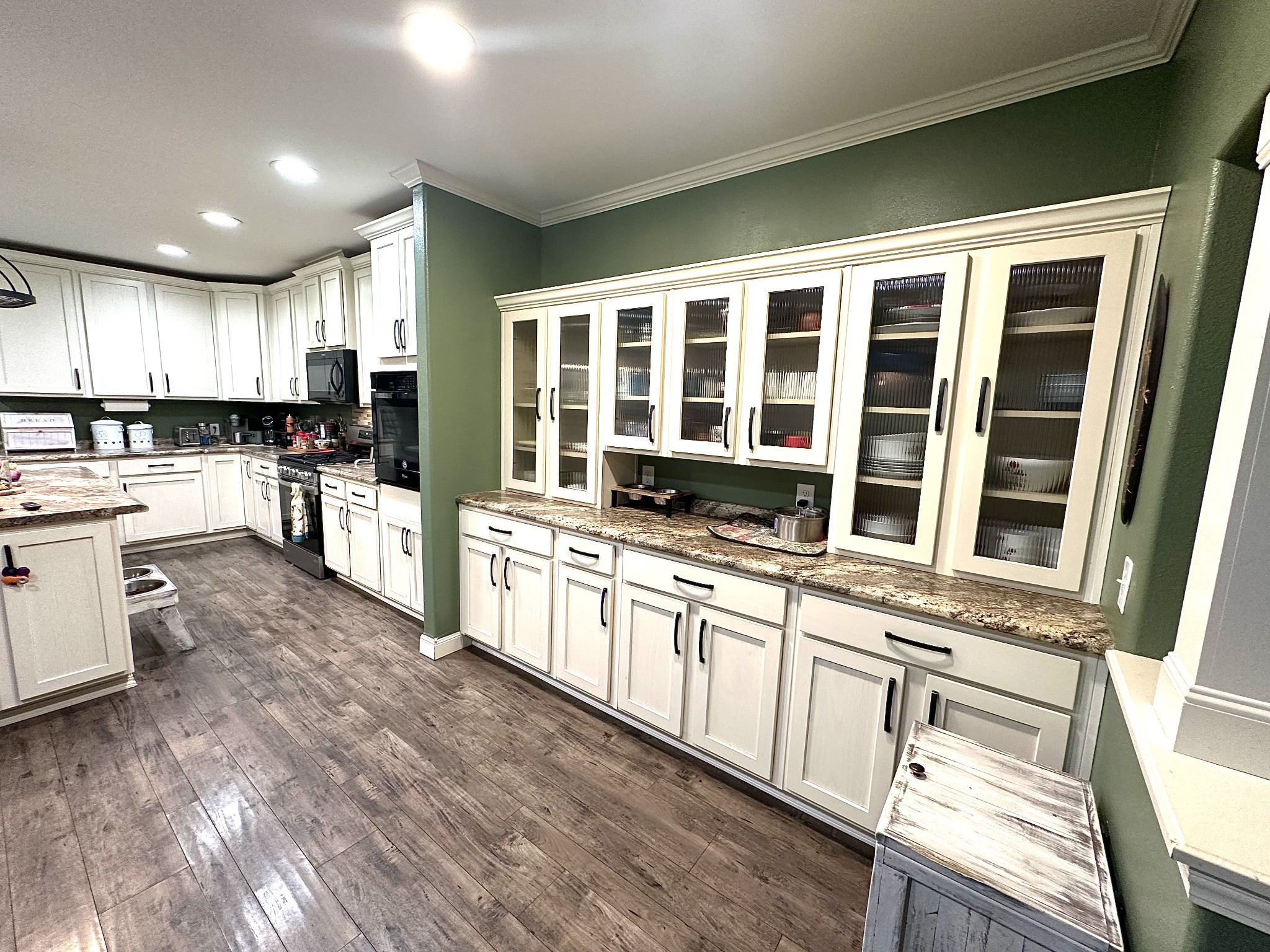 6808 Cedar Grove Rd Property Photo 8