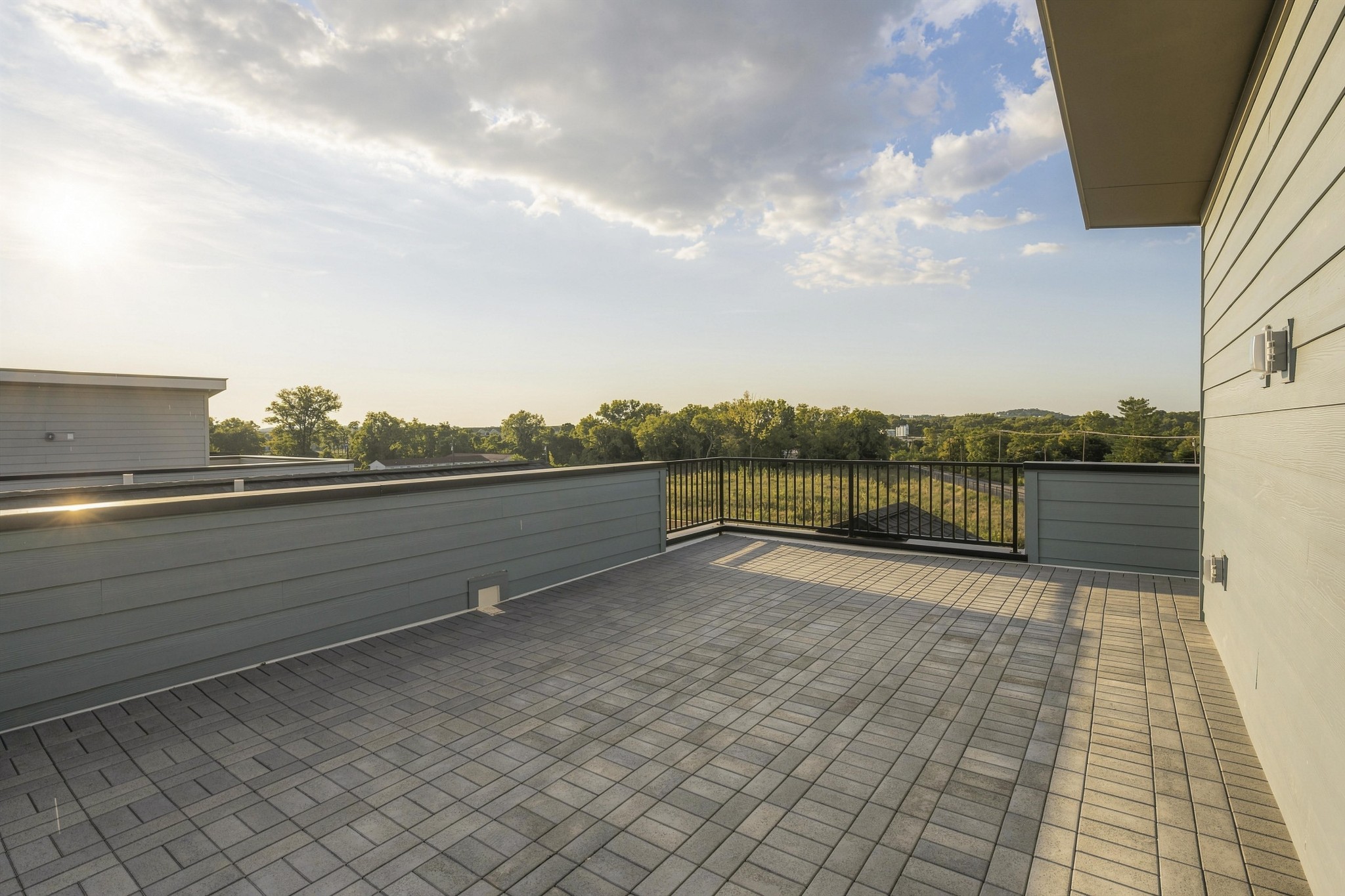 400 Hudson Way Property Photo 30