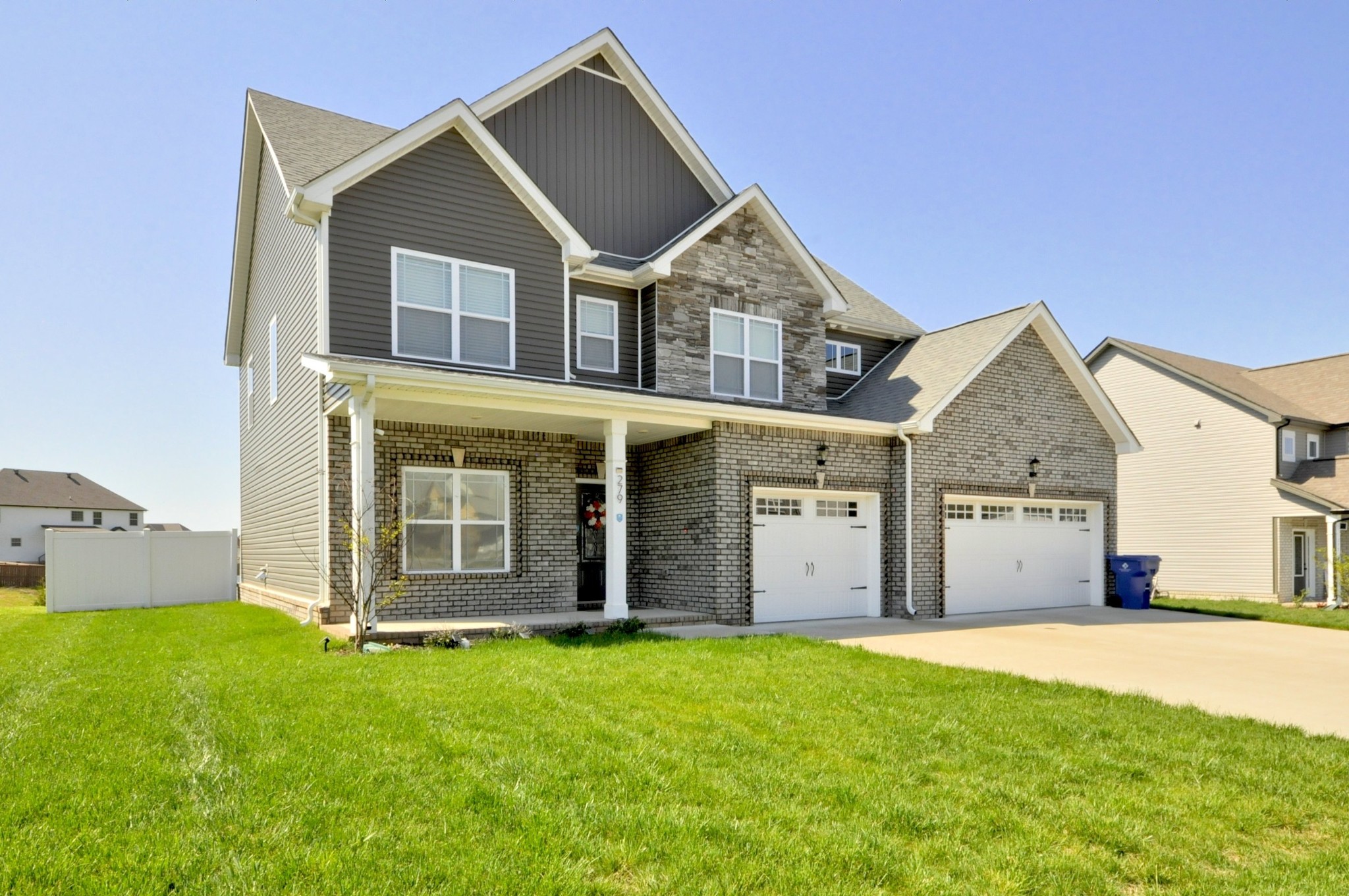 279 Bluebriar Trce Property Photo 2