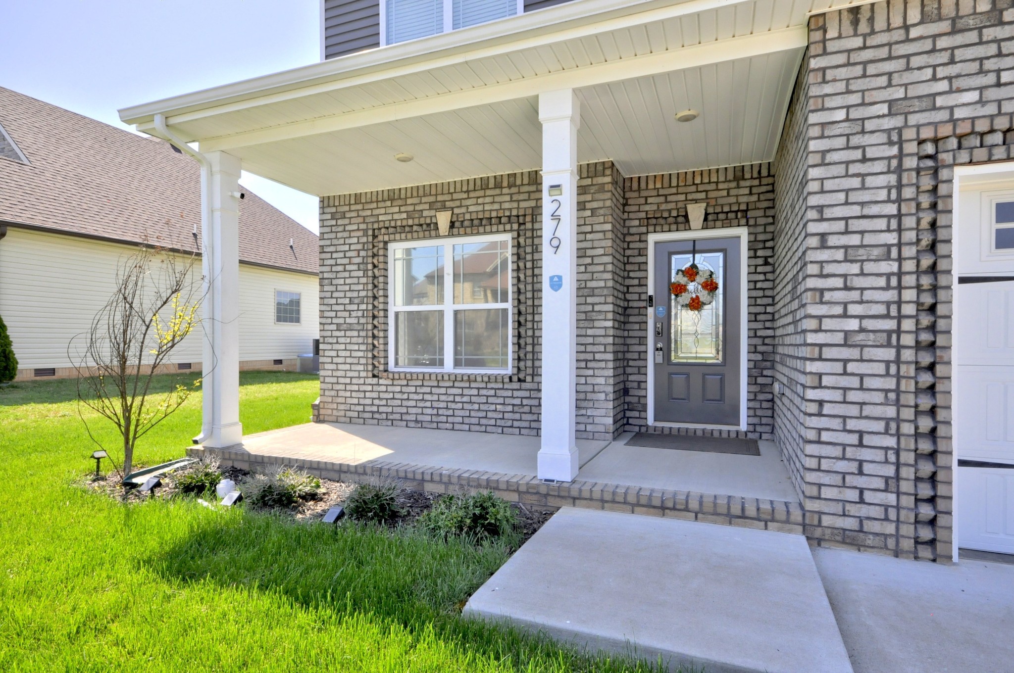 279 Bluebriar Trce Property Photo 3