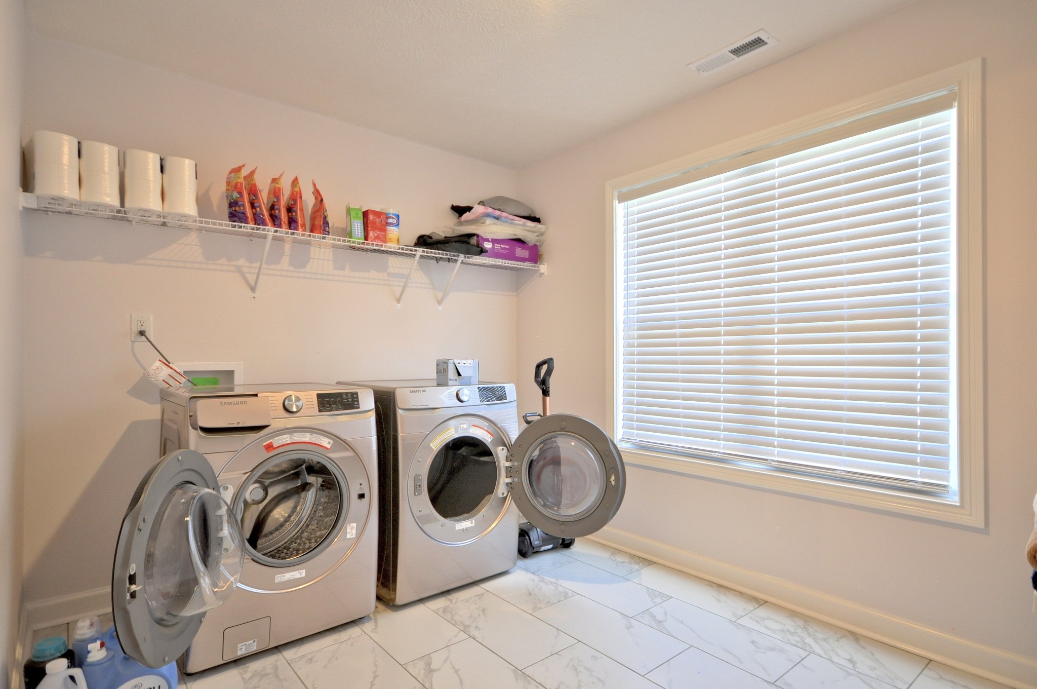 279 Bluebriar Trce Property Photo 48