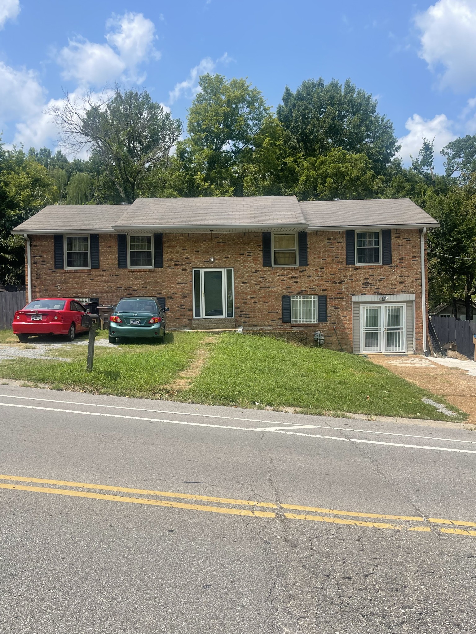 5137 Amalie Dr Property Photo 3