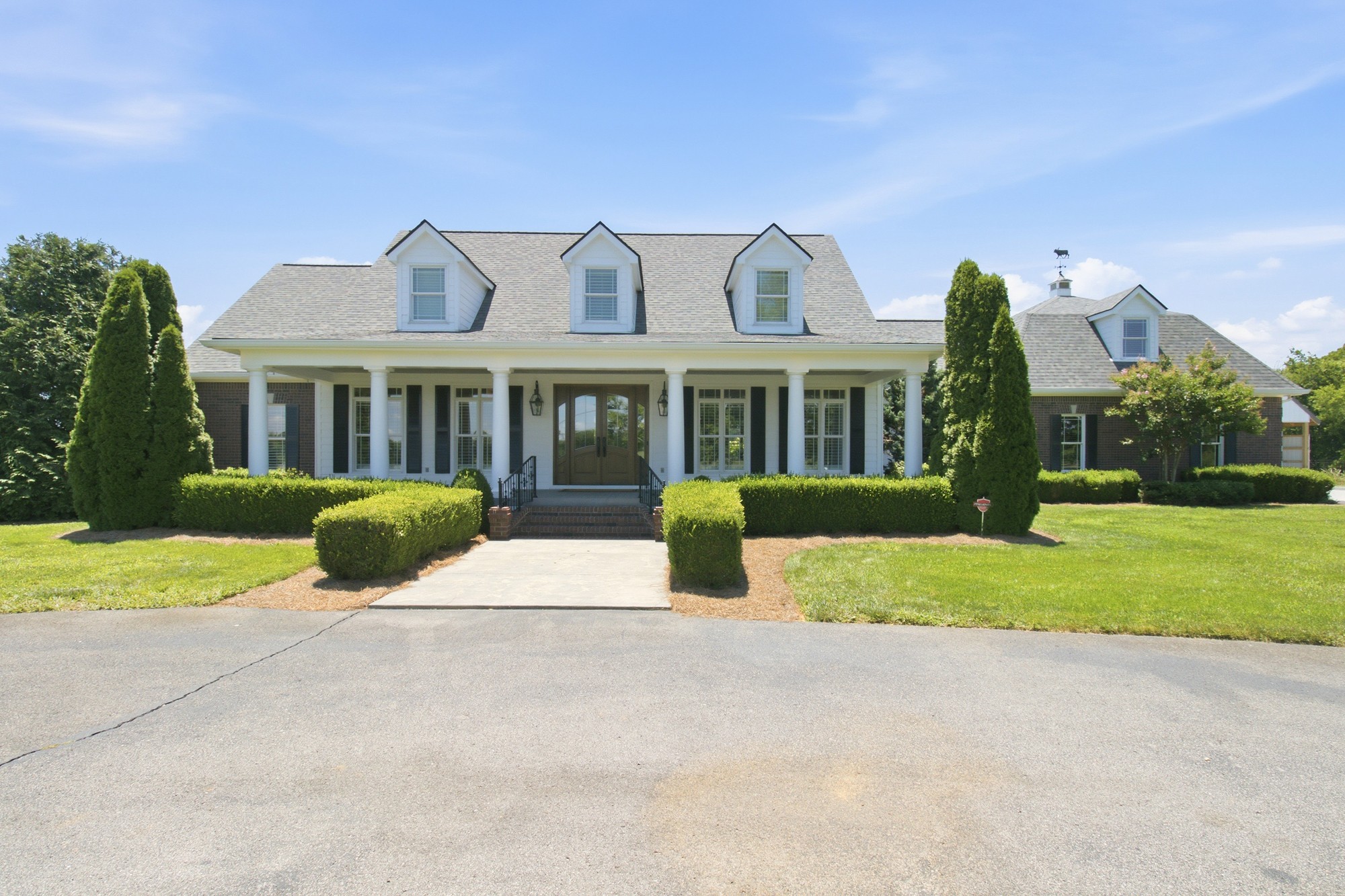 8333 Panther Creek Rd Property Photo 1
