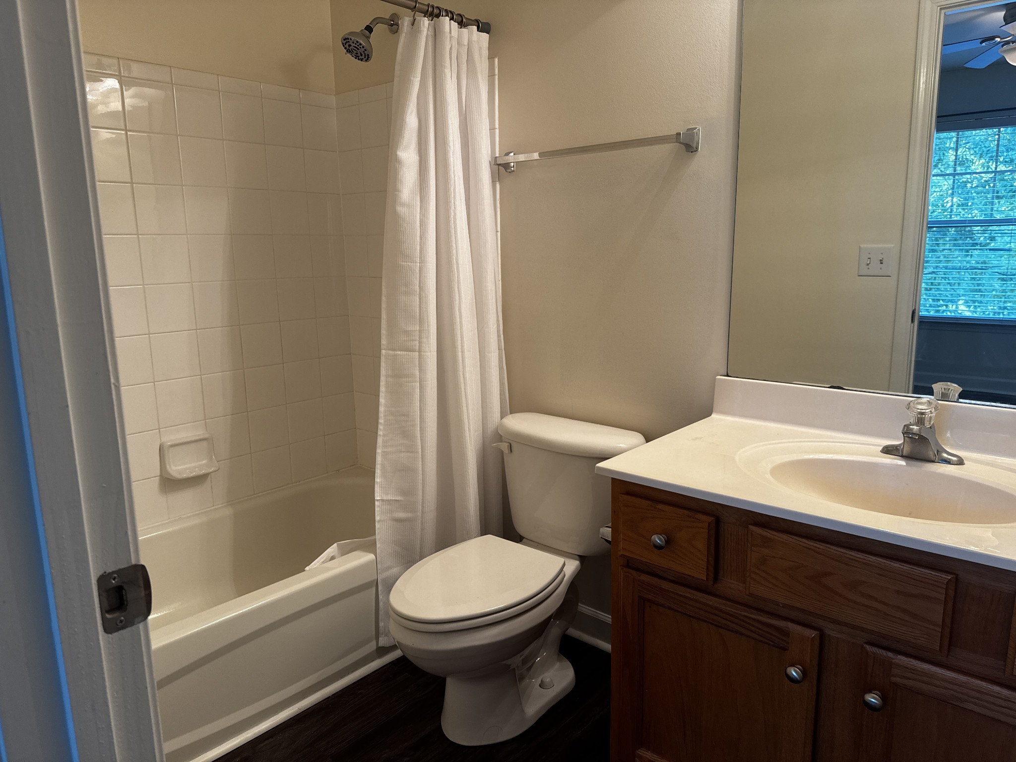 105 4th Ave Property Photo 14