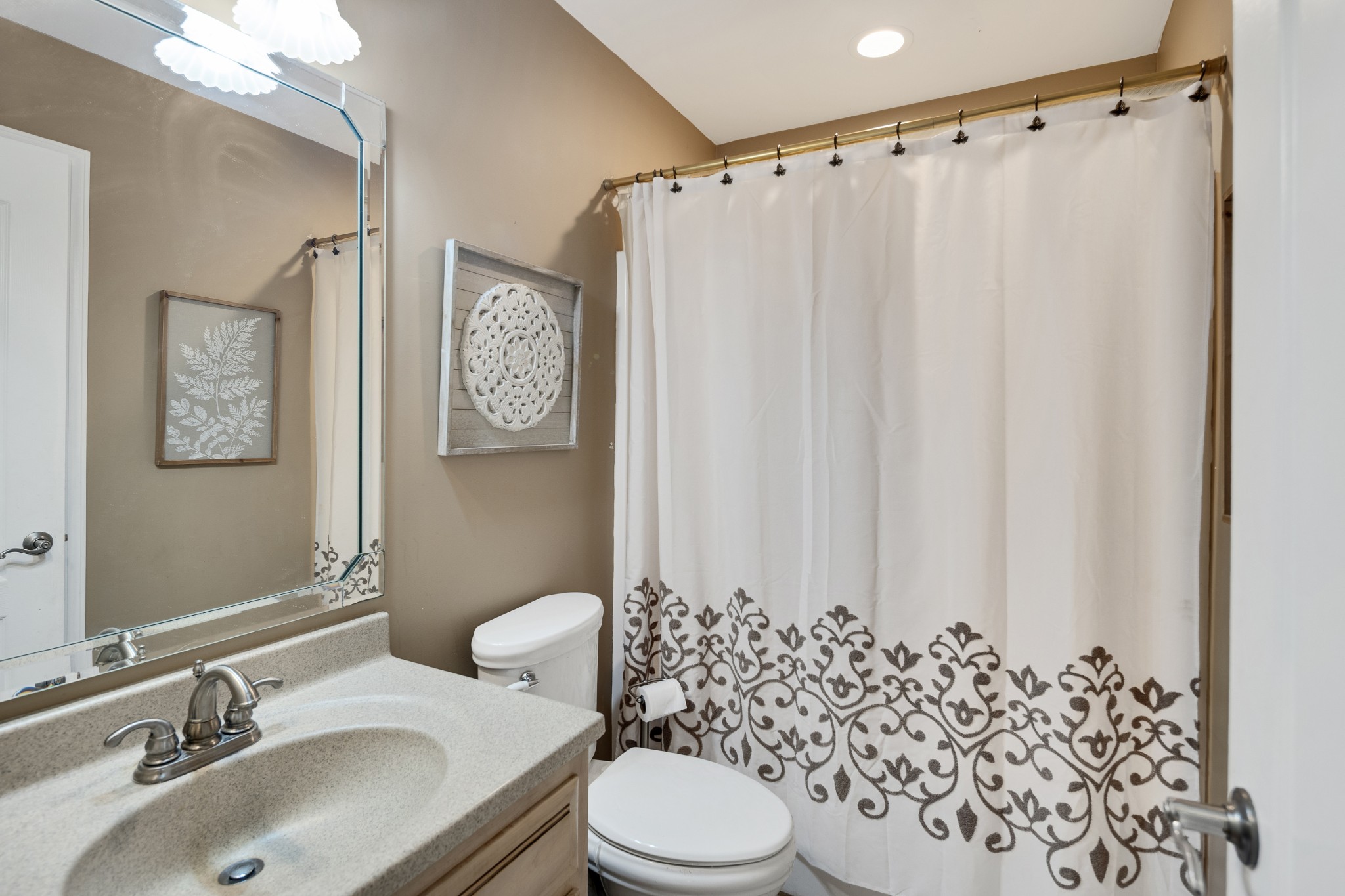 458 Gandervalley Ln Property Photo 26
