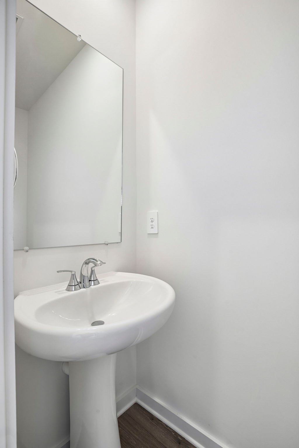 2110 Craven Pl Property Photo 25