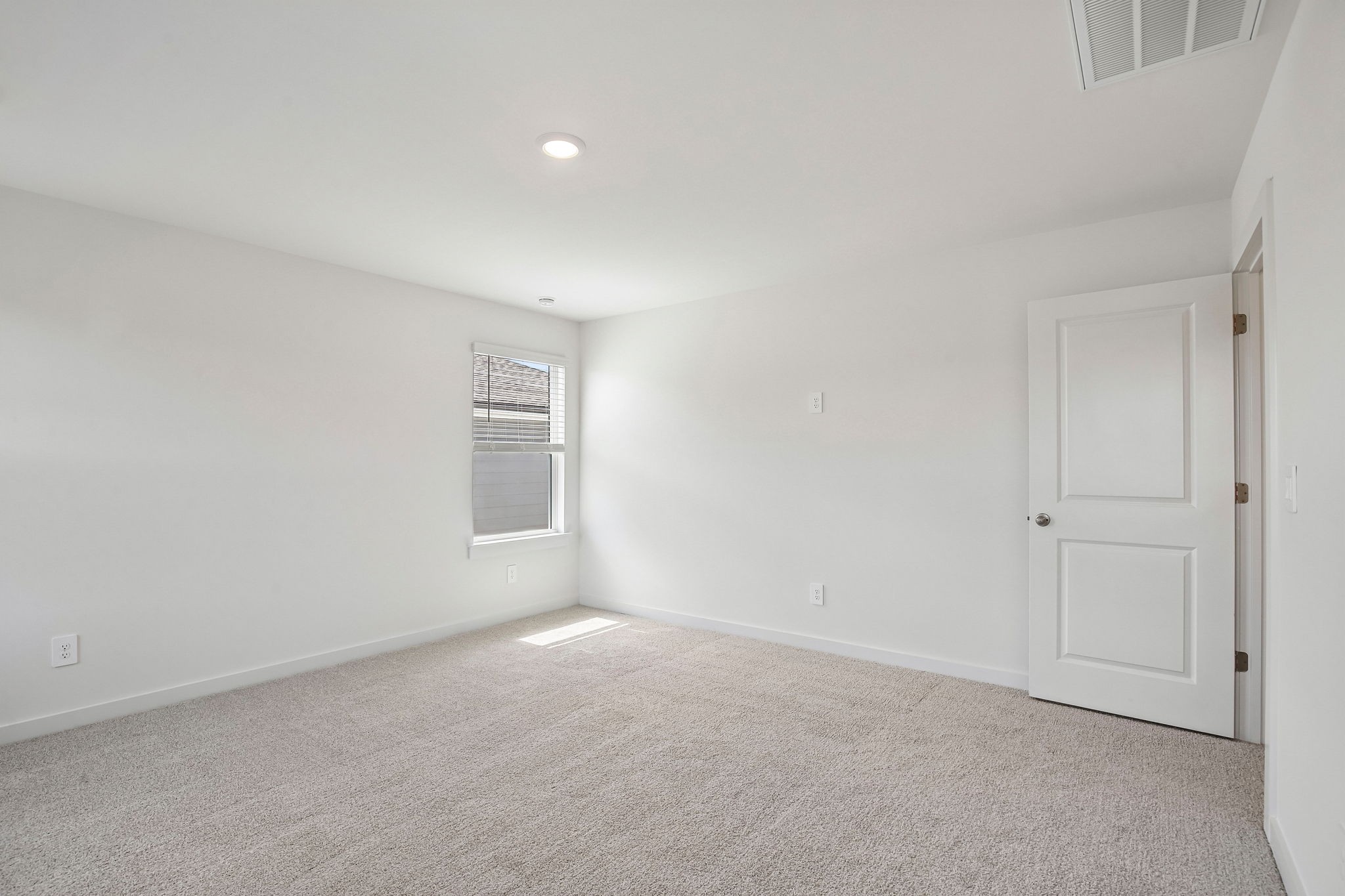 2110 Craven Pl Property Photo 32