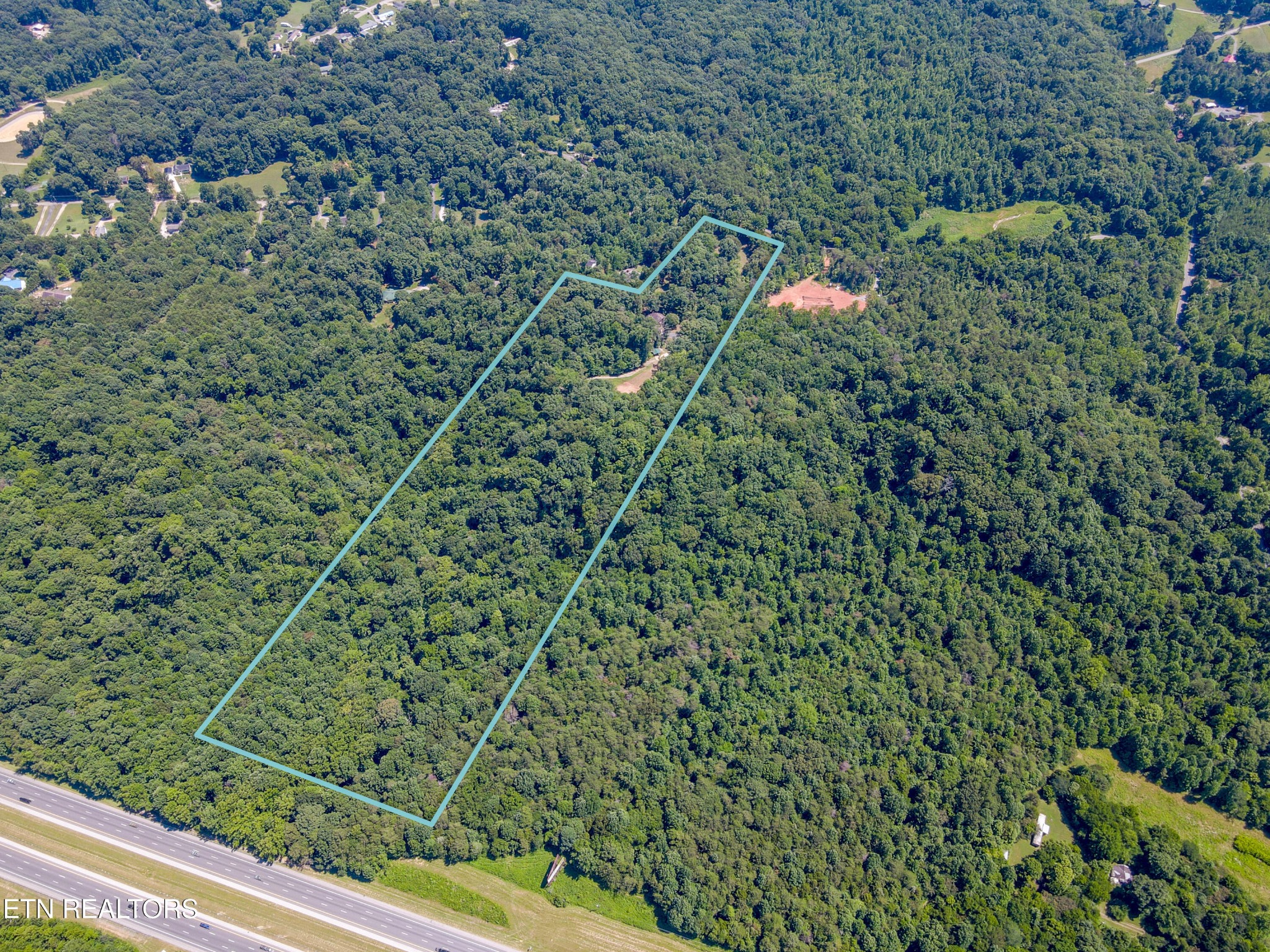 7637 Mcmillan Rd Property Photo 4