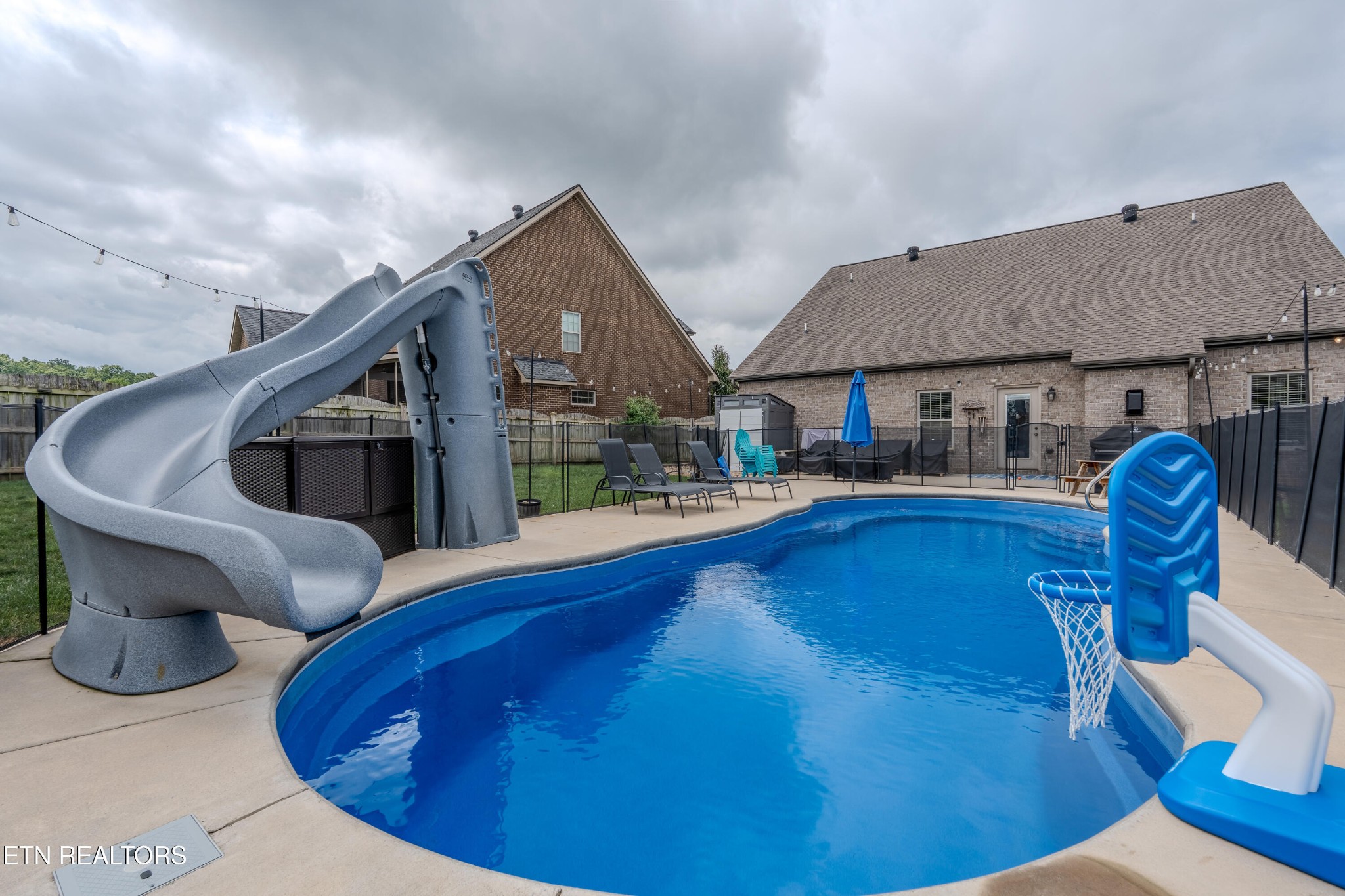 12512 Tangle Crest Lane Property Photo 4