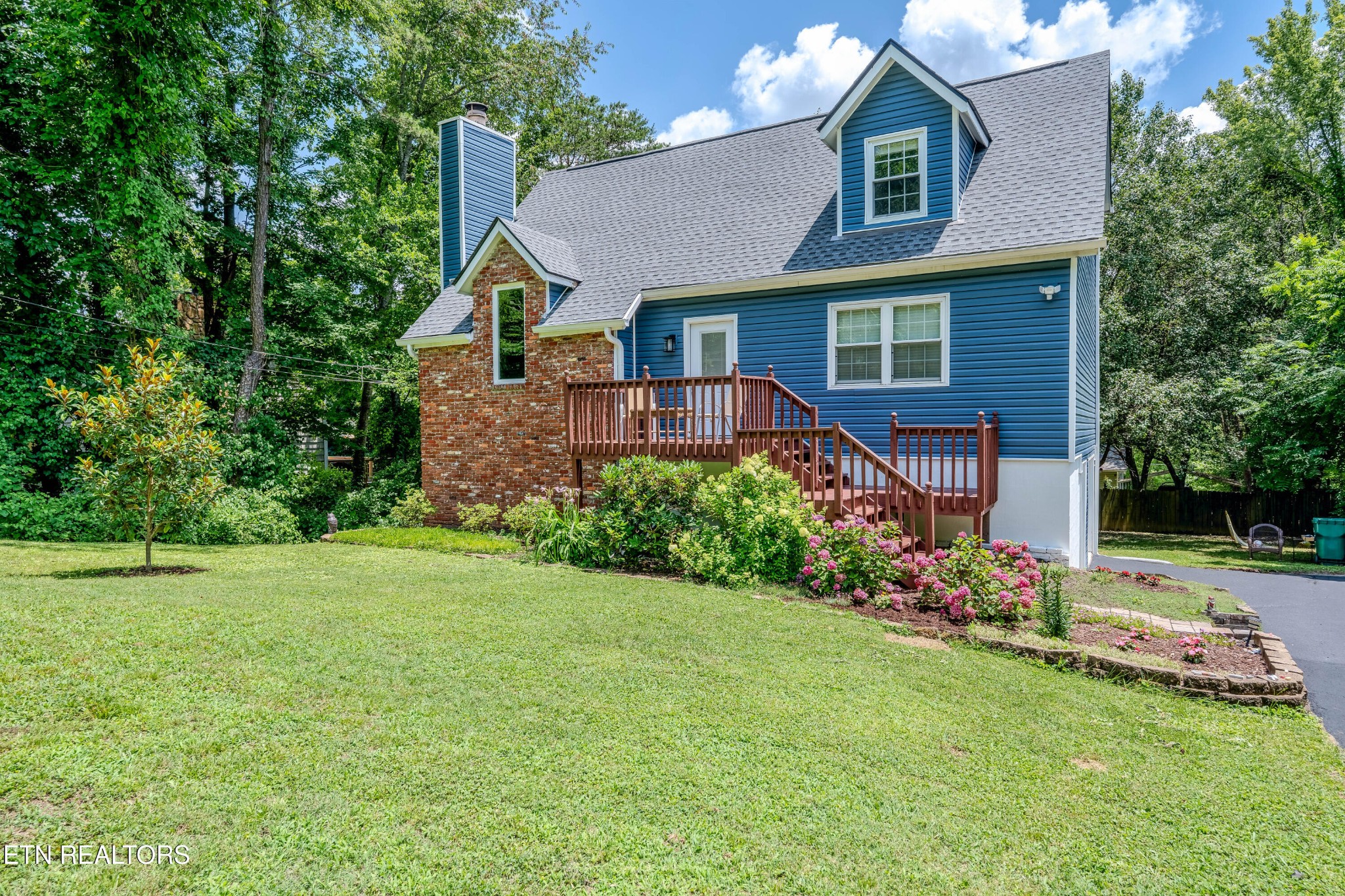 10112 Lonesome Pine Drive Property Photo 1