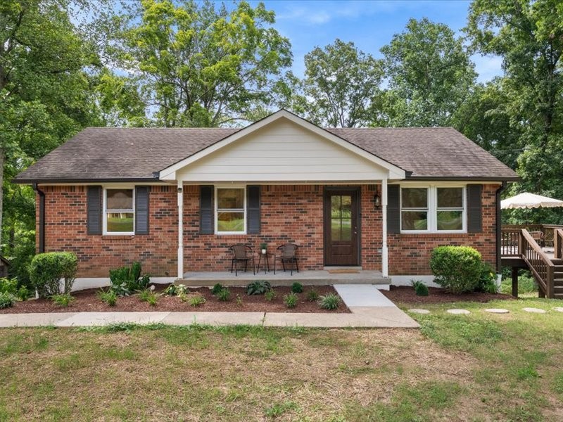 5913 Huffman Rd Property Photo 1