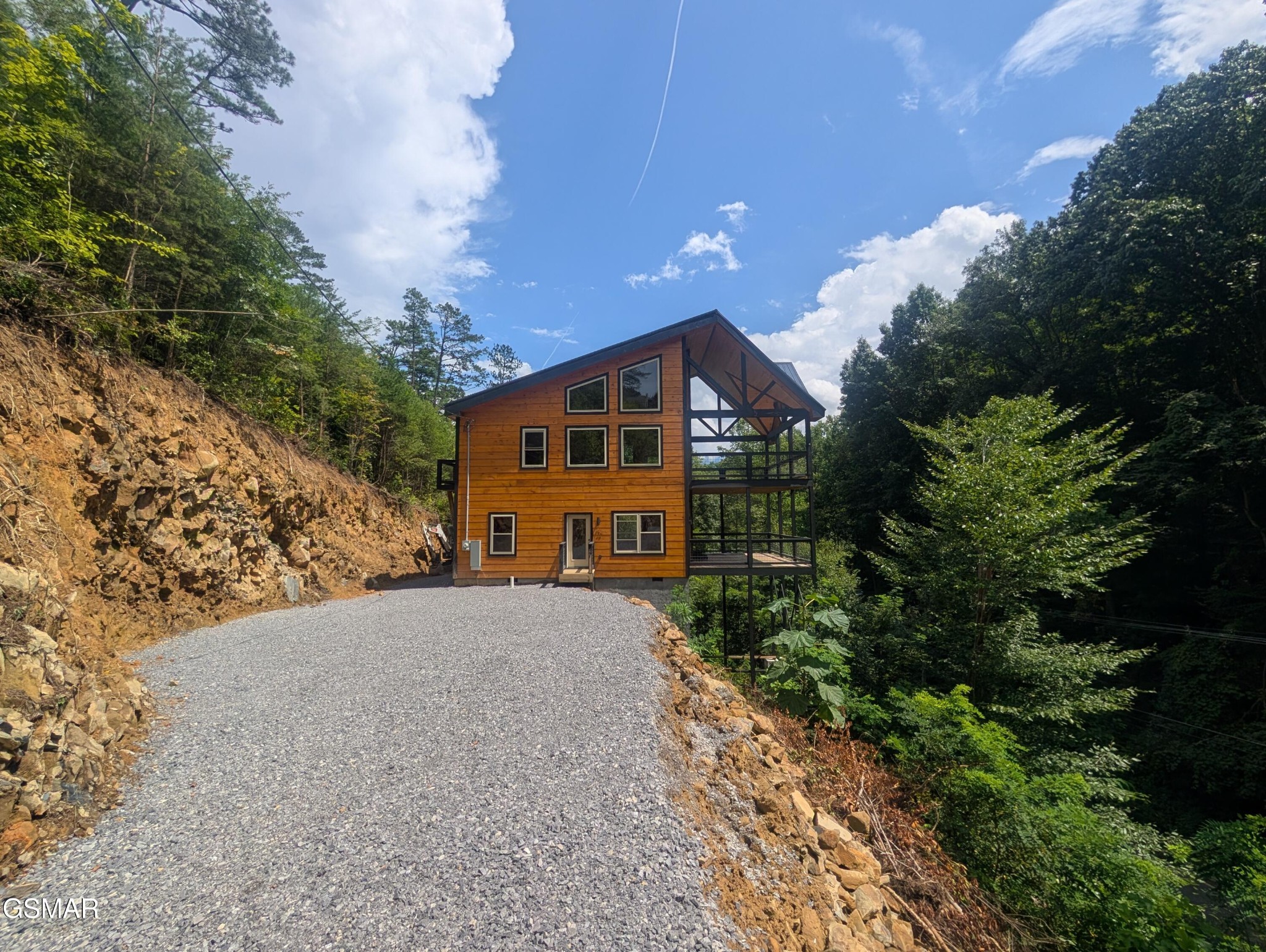 928 Ski Mountain Road Property Photo 1
