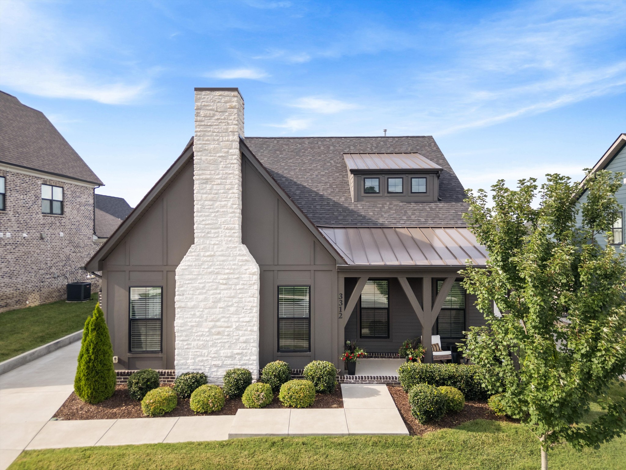 3312 Longport Ln