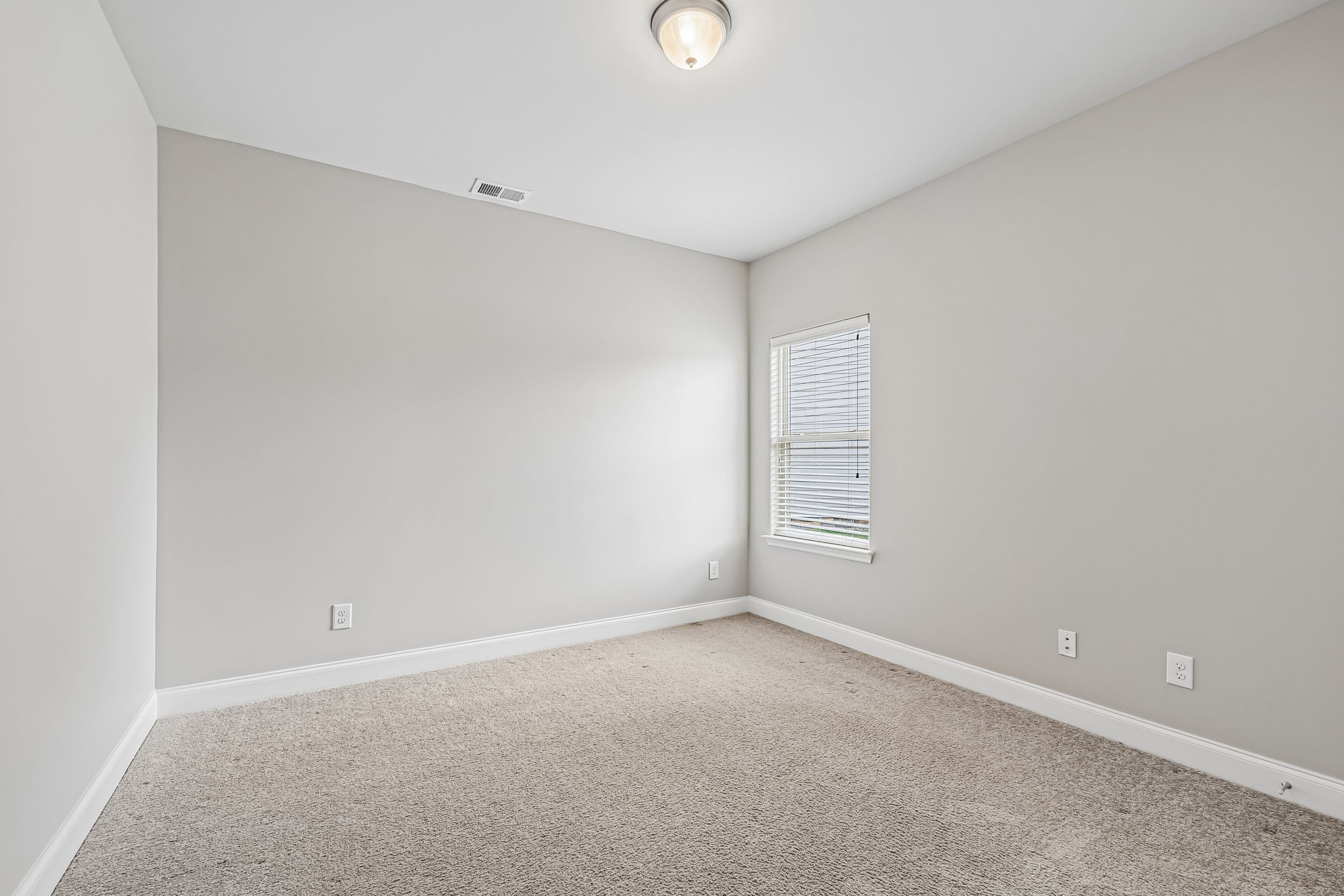 2012 Devonwood Ln Property Photo 27