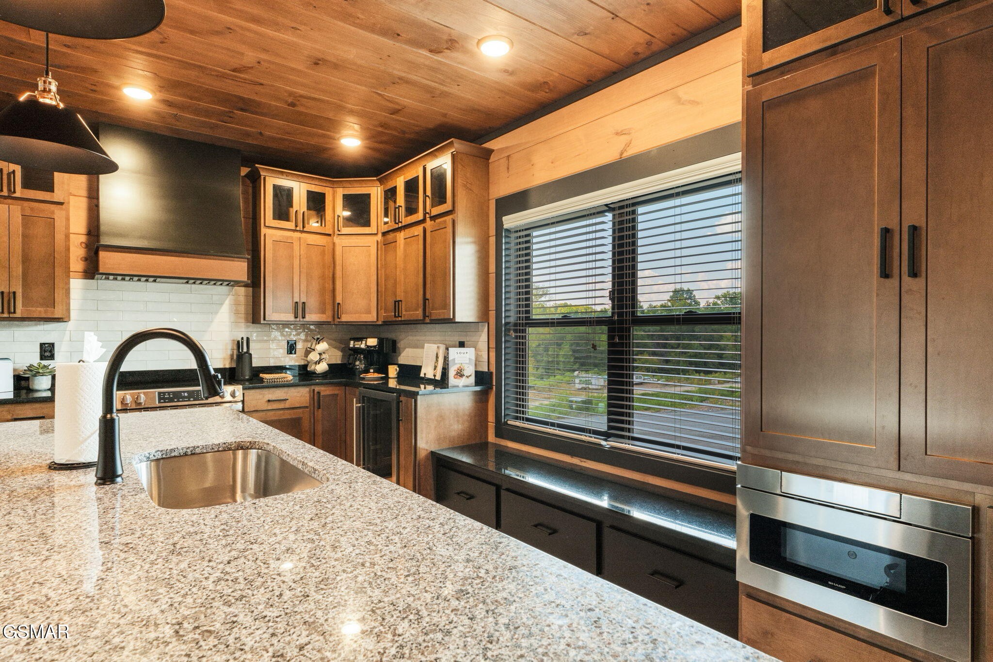 1724 Knotty Log Way Property Photo 14