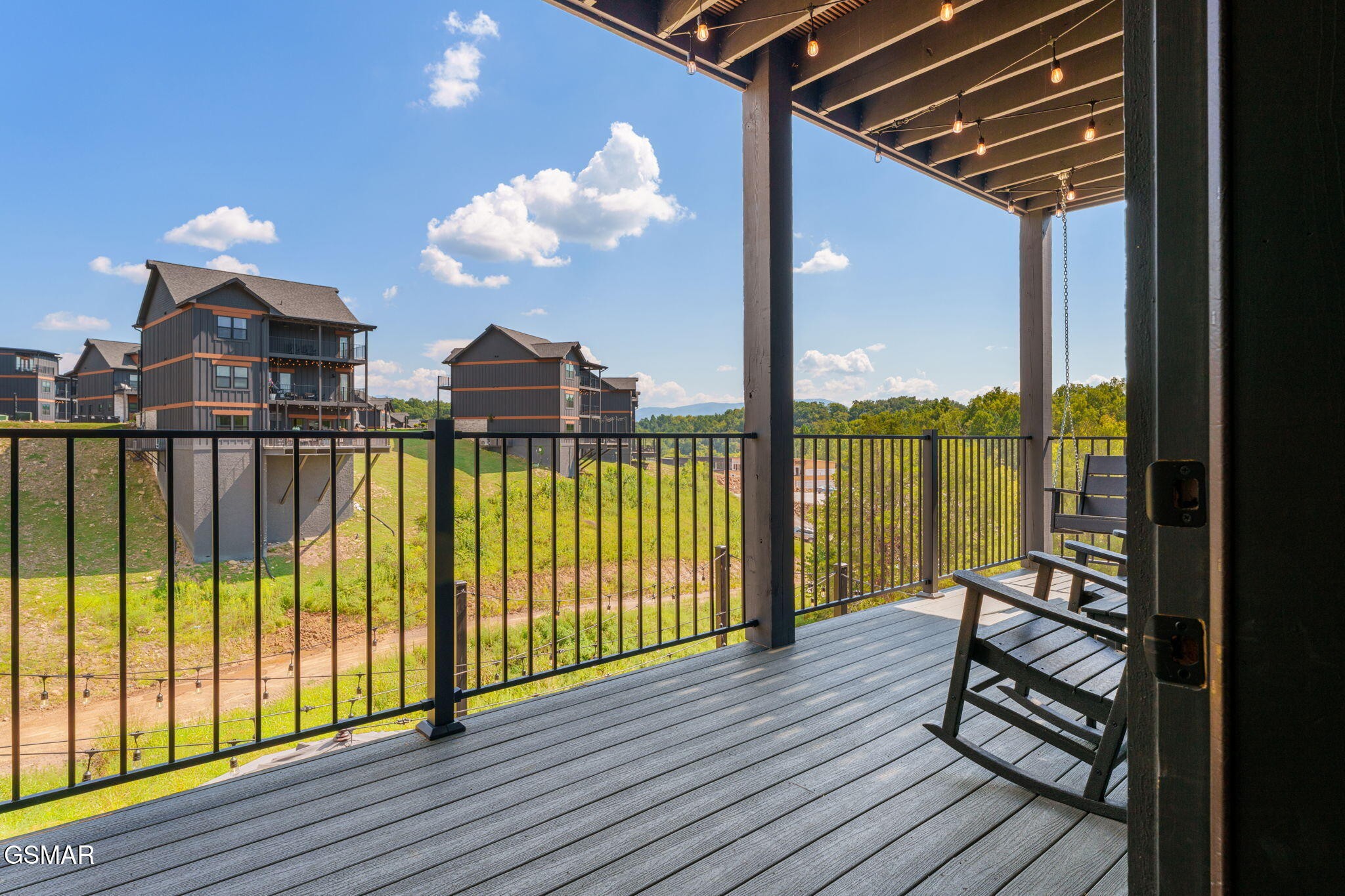 1724 Knotty Log Way Property Photo 37