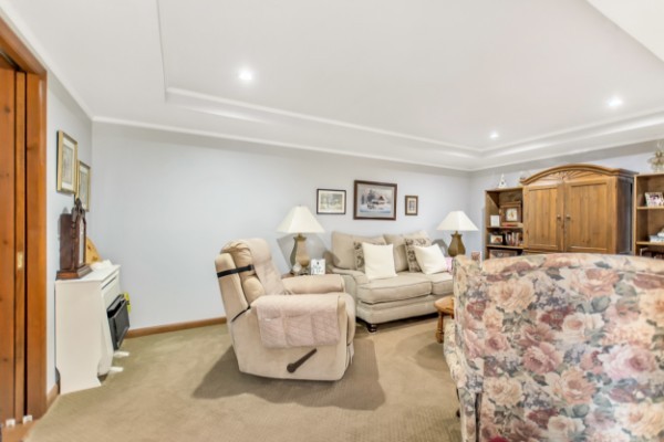 3435 Smith Pl Property Photo 5