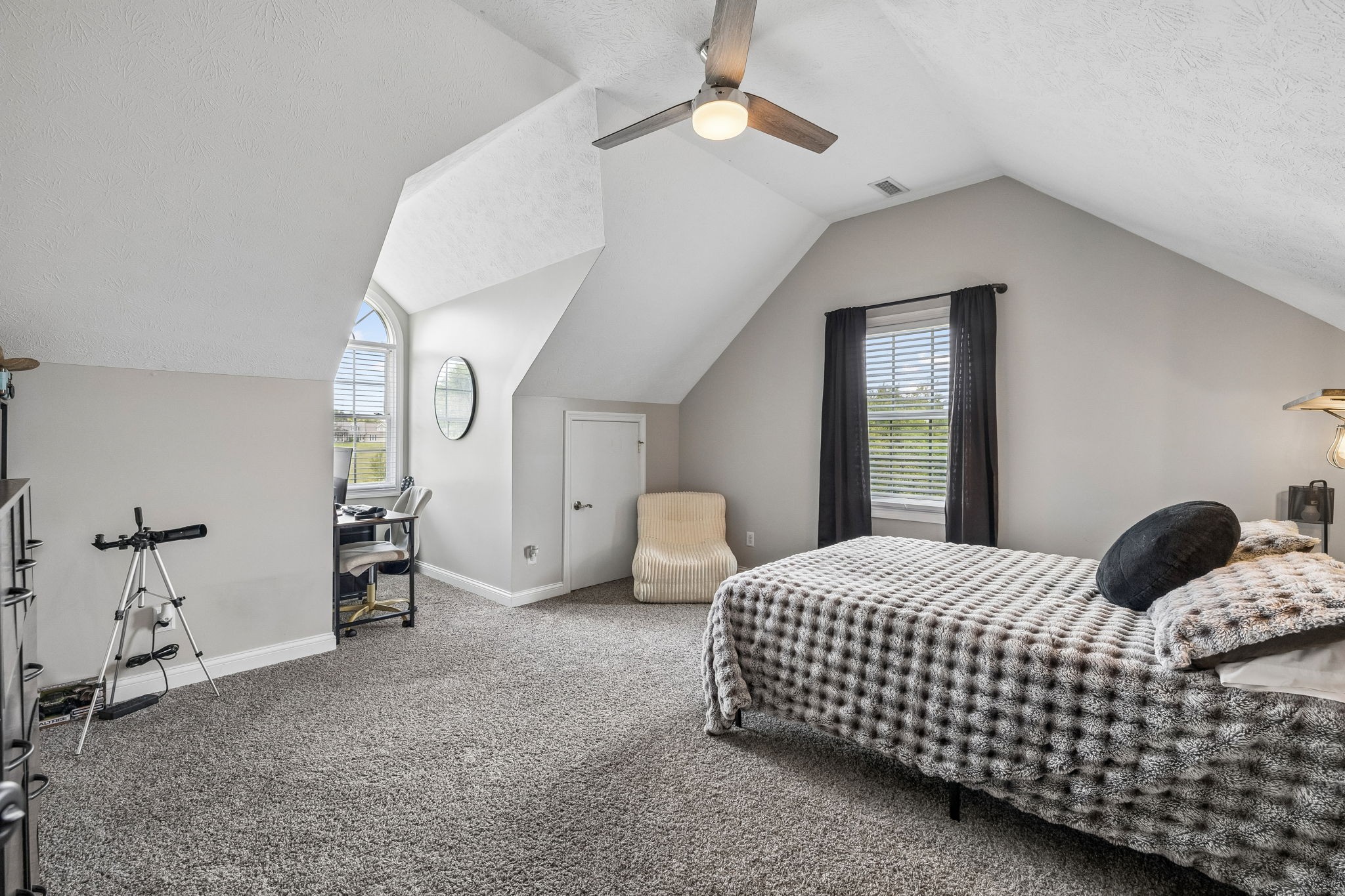 3695 Dobbin Rd Property Photo 40