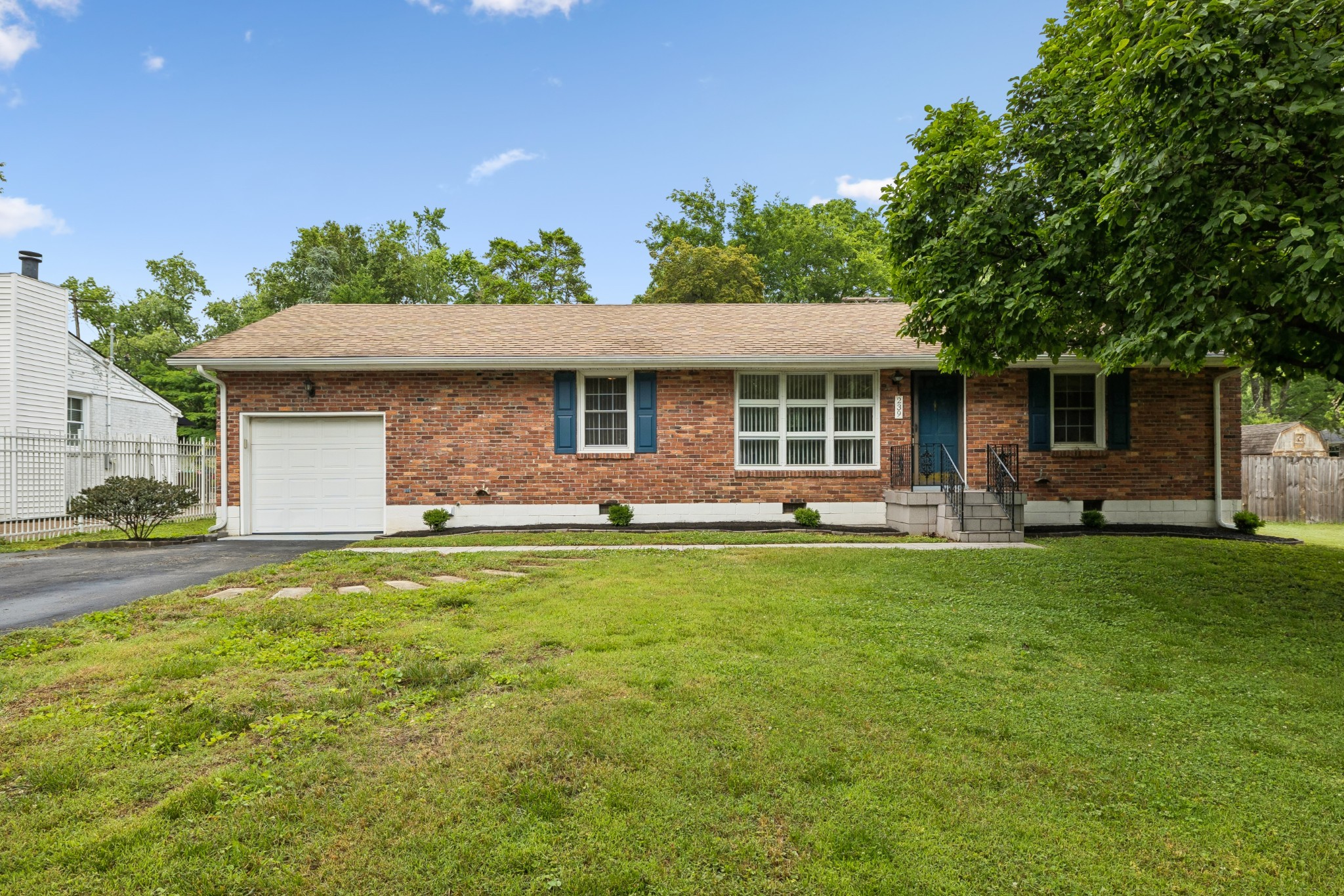 239 Donelson Hills Dr