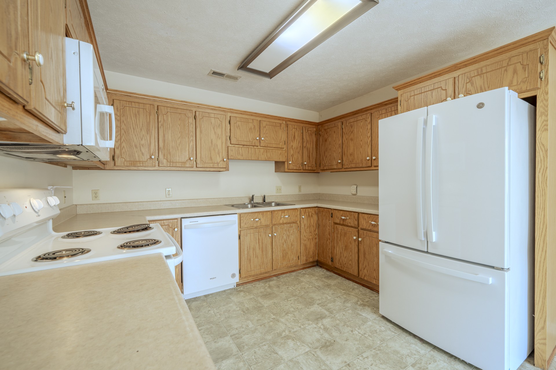 254 Linden Ln Property Photo 10