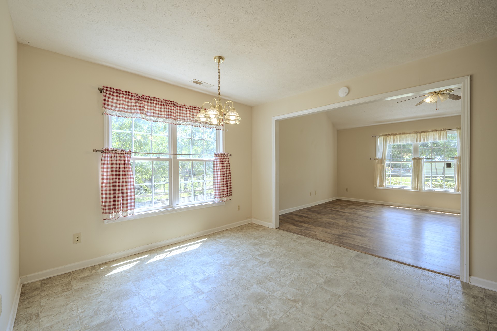 254 Linden Ln Property Photo 13