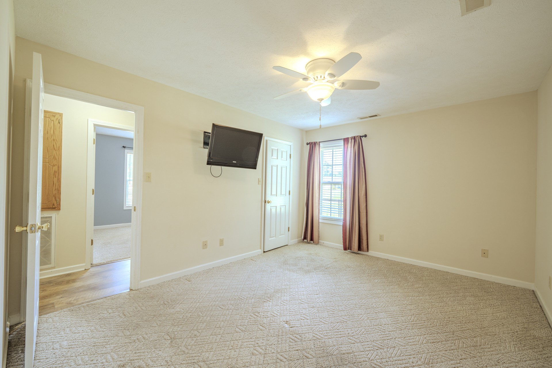 254 Linden Ln Property Photo 30