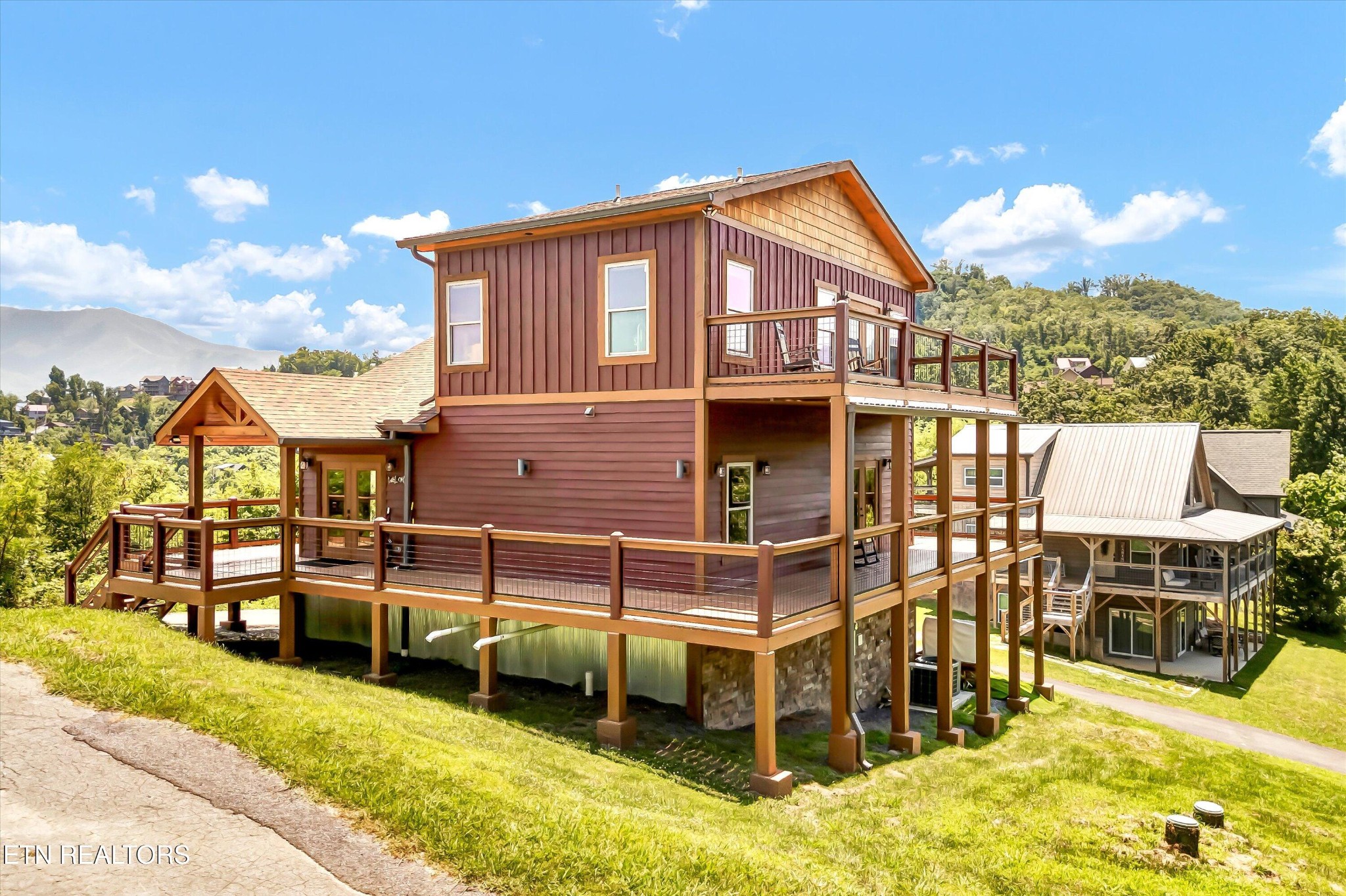 809 Wattle Blossom Way Property Photo 1