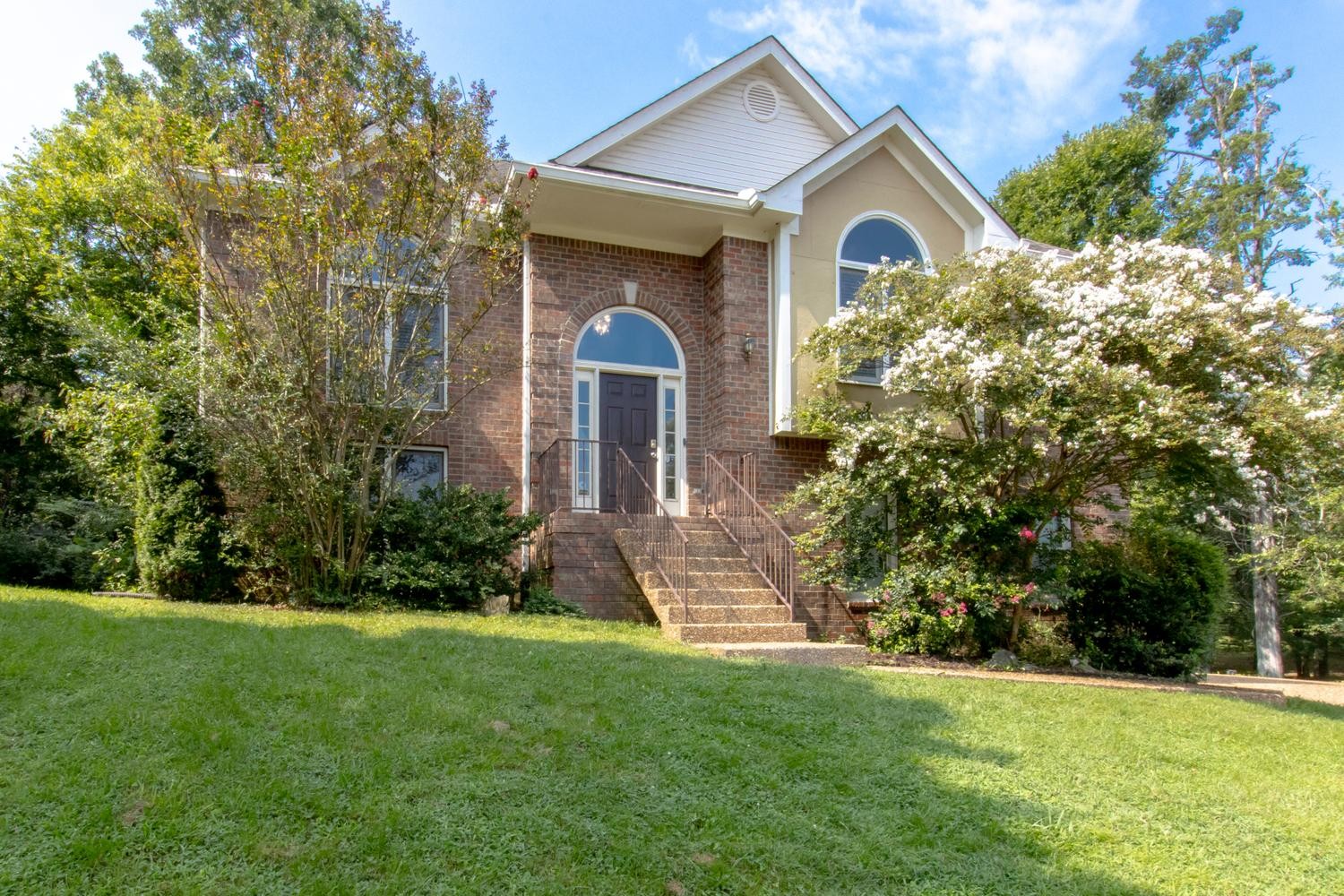 4900 Tulip Grove Ln Property Photo 1