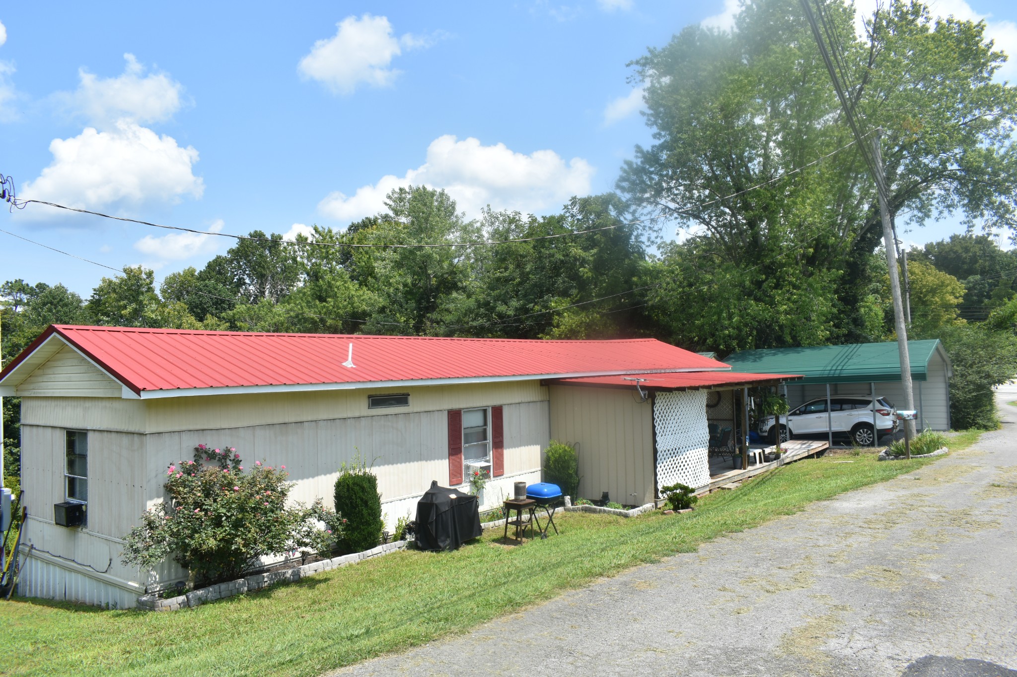 7 White Cir Property Photo 1