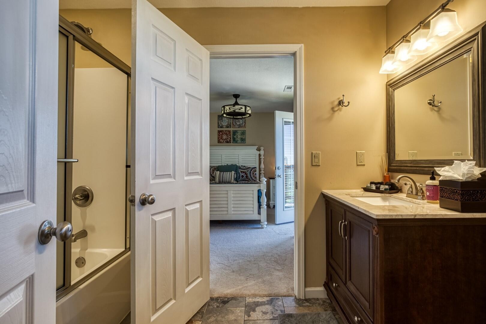 810 Oakley Way Property Photo 33
