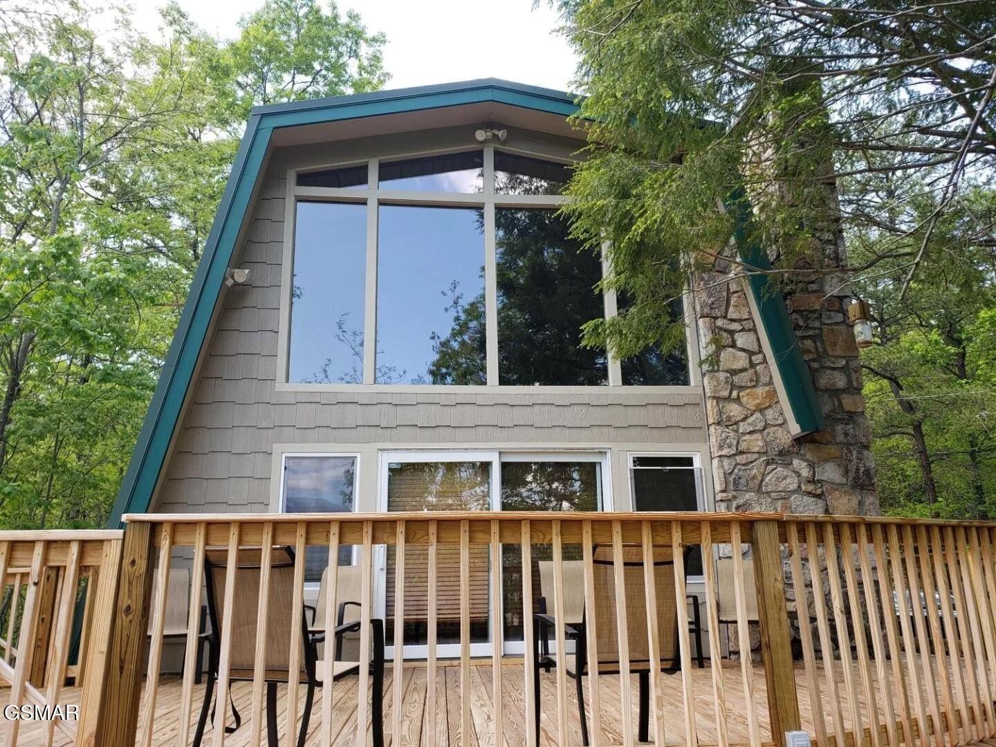 1116 Alpenrose Drive Property Photo 1