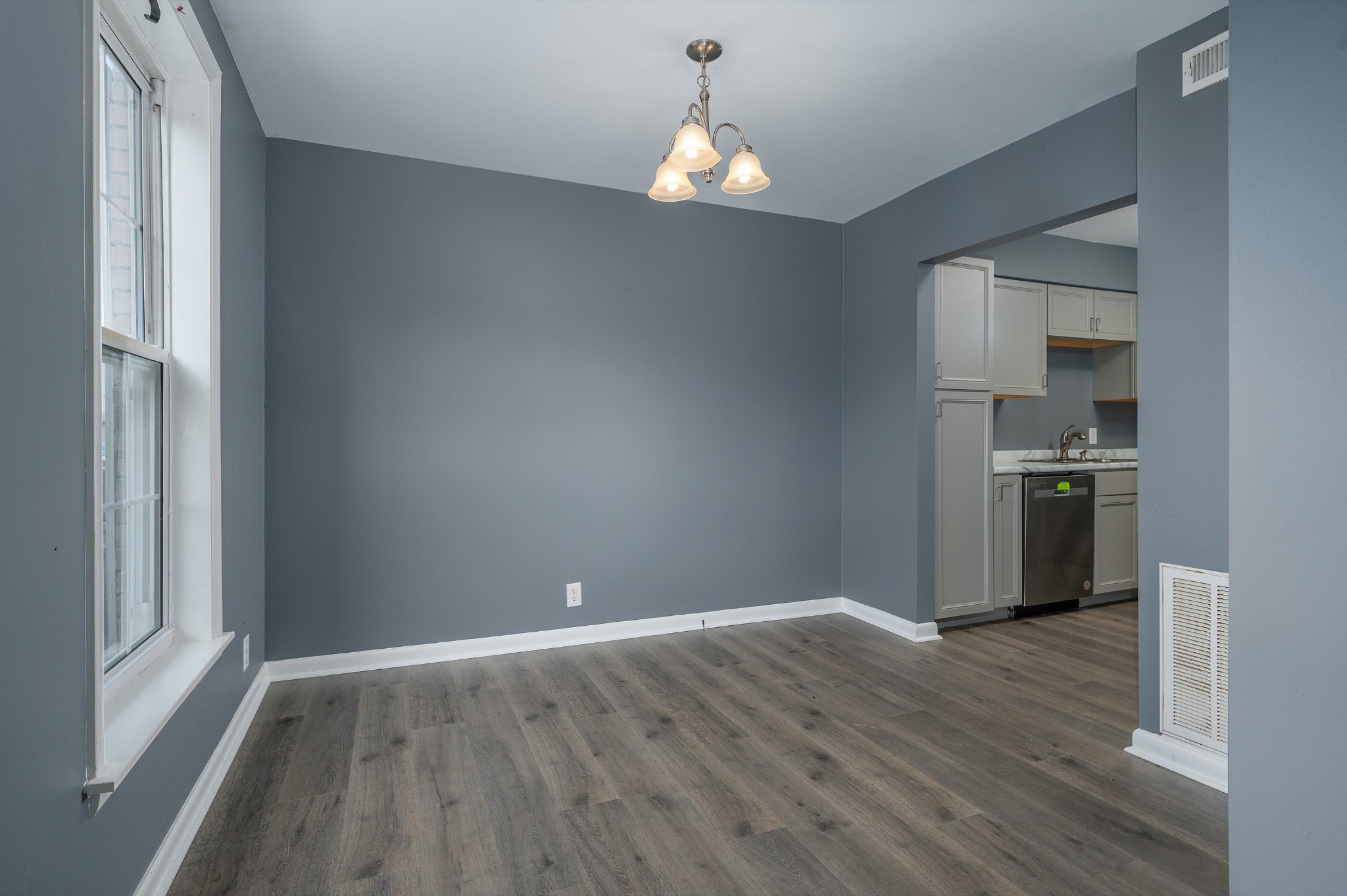 323 Forest Park Rd Property Photo 5