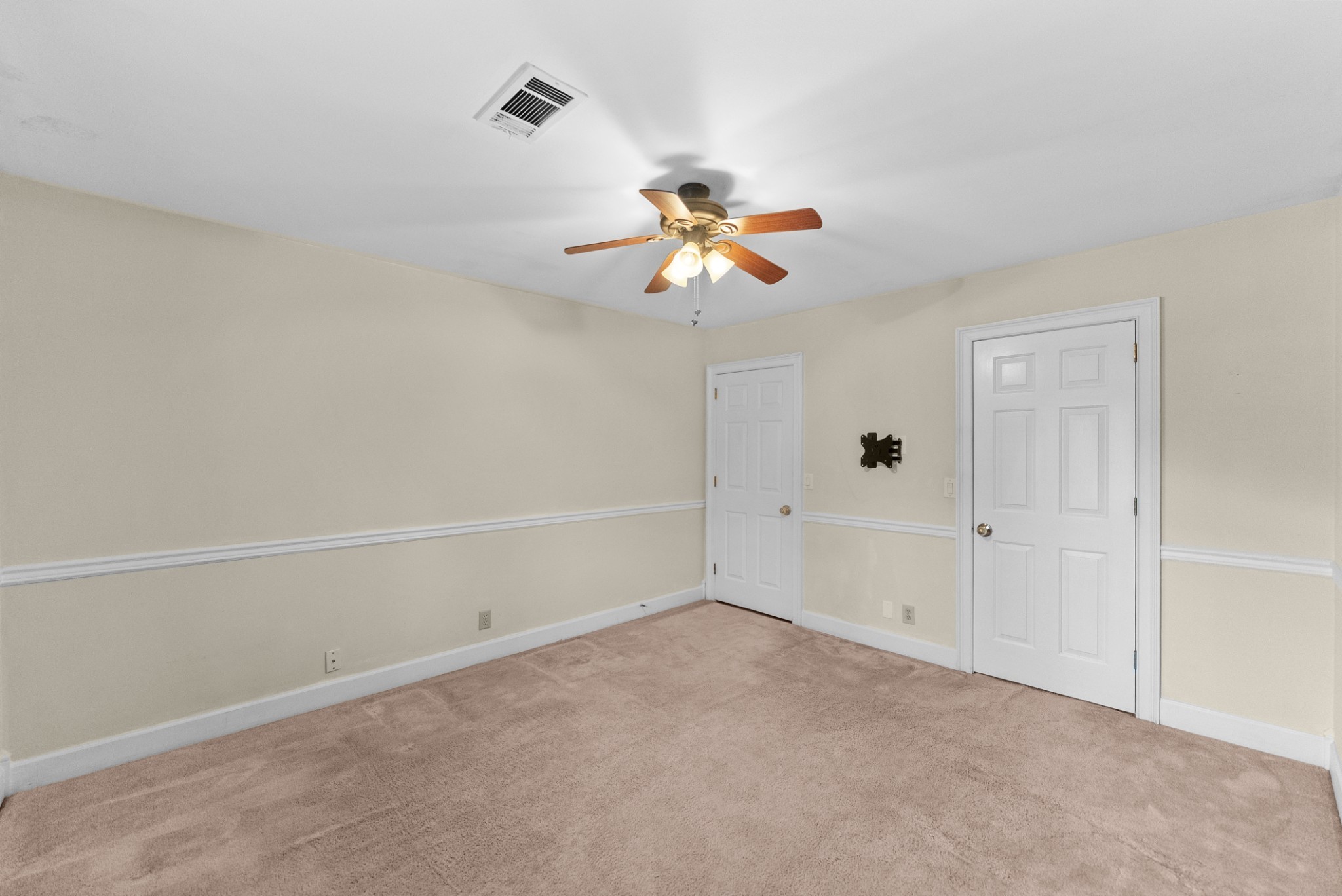 601 Glenn Cir Property Photo 24