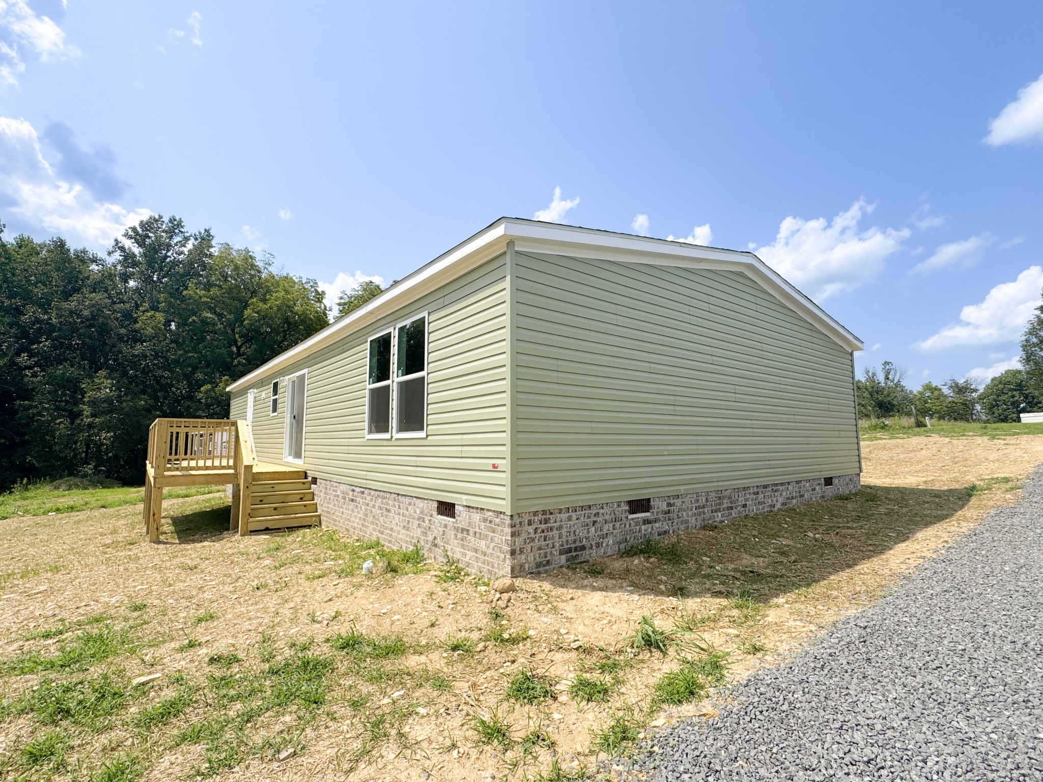 923 White Springs Rd Property Photo 5