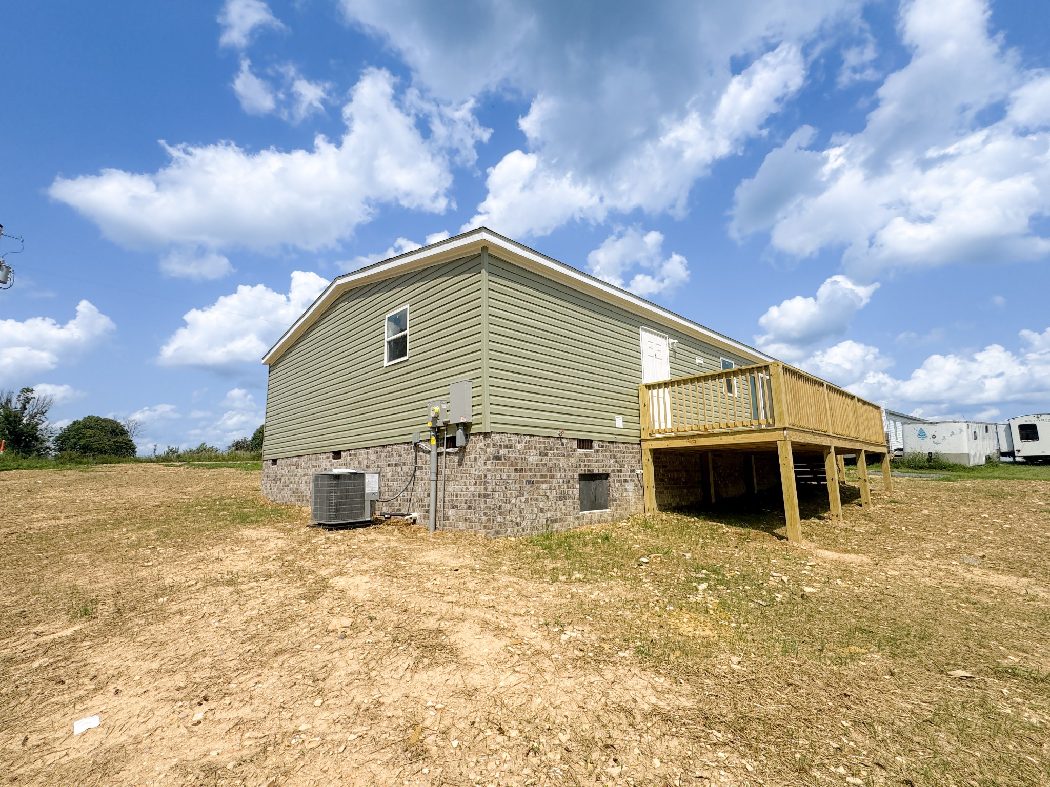923 White Springs Rd Property Photo 7