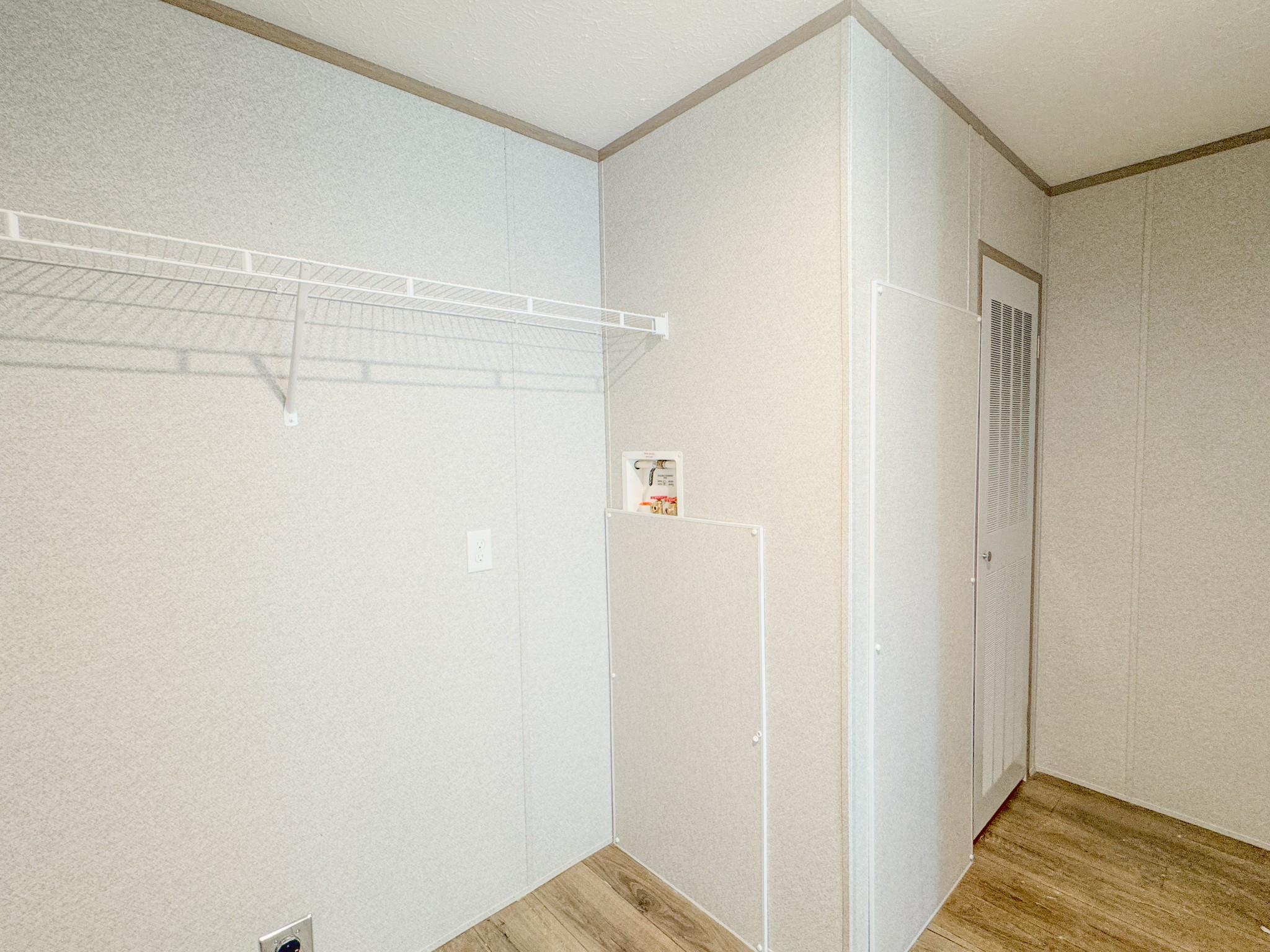 923 White Springs Rd Property Photo 18